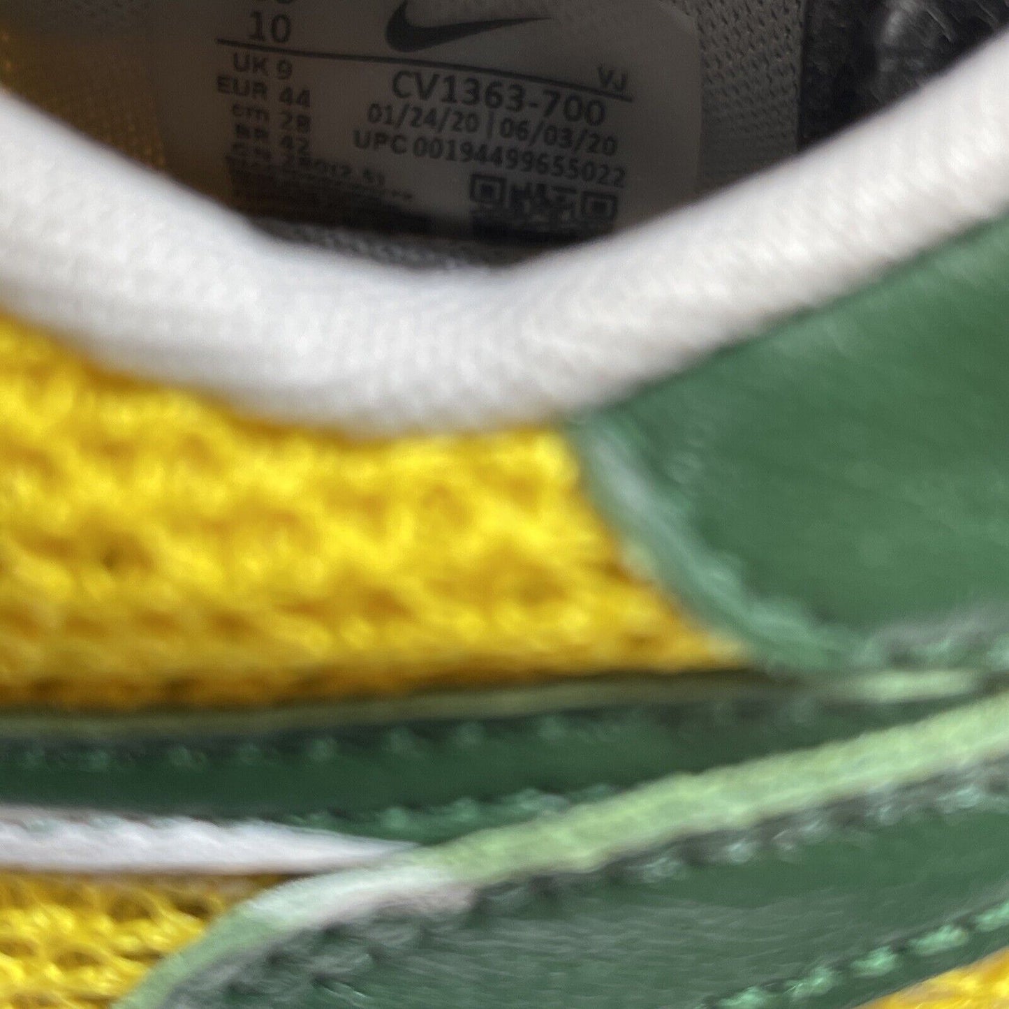 Size 10 - Nike sacai x VaporWaffle Tour Yellow Green Suede (CV1363-700)