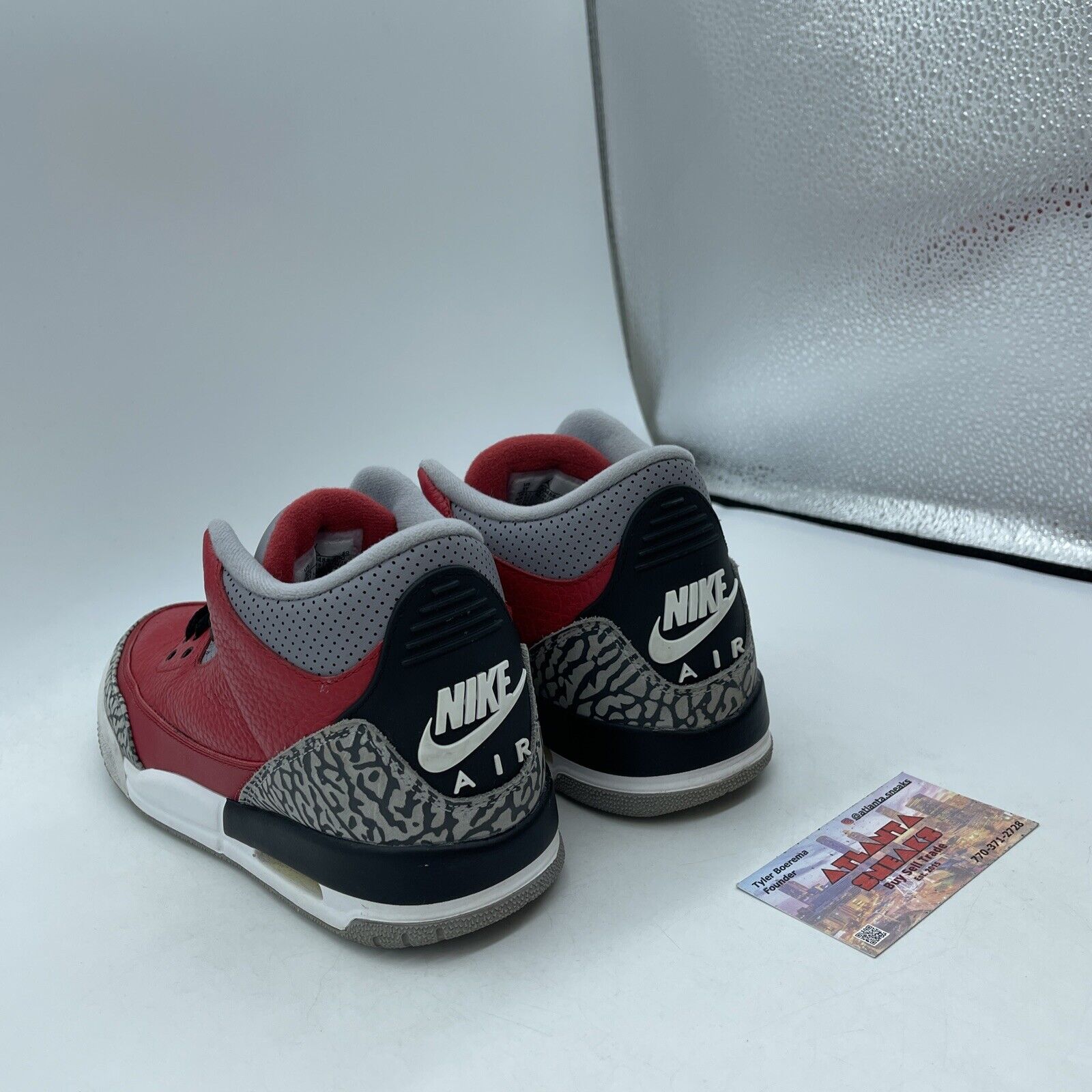 Size 5Y - Jordan 3 Retro SE Mid Unite White Grey Red Leather Suede (CQ0488-600)