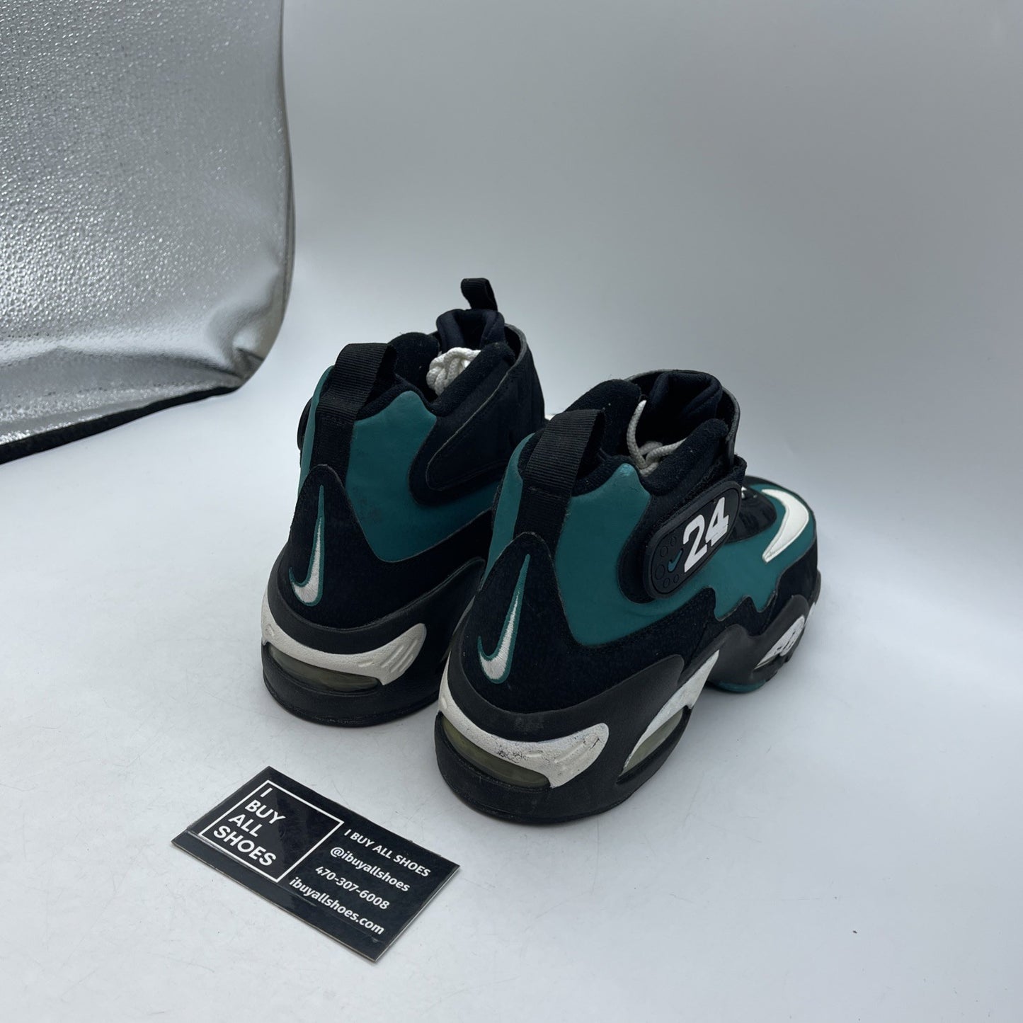 Size 7.5 - Nike Air Griffey Max 1 2011 Black Freshwater (354912-005)