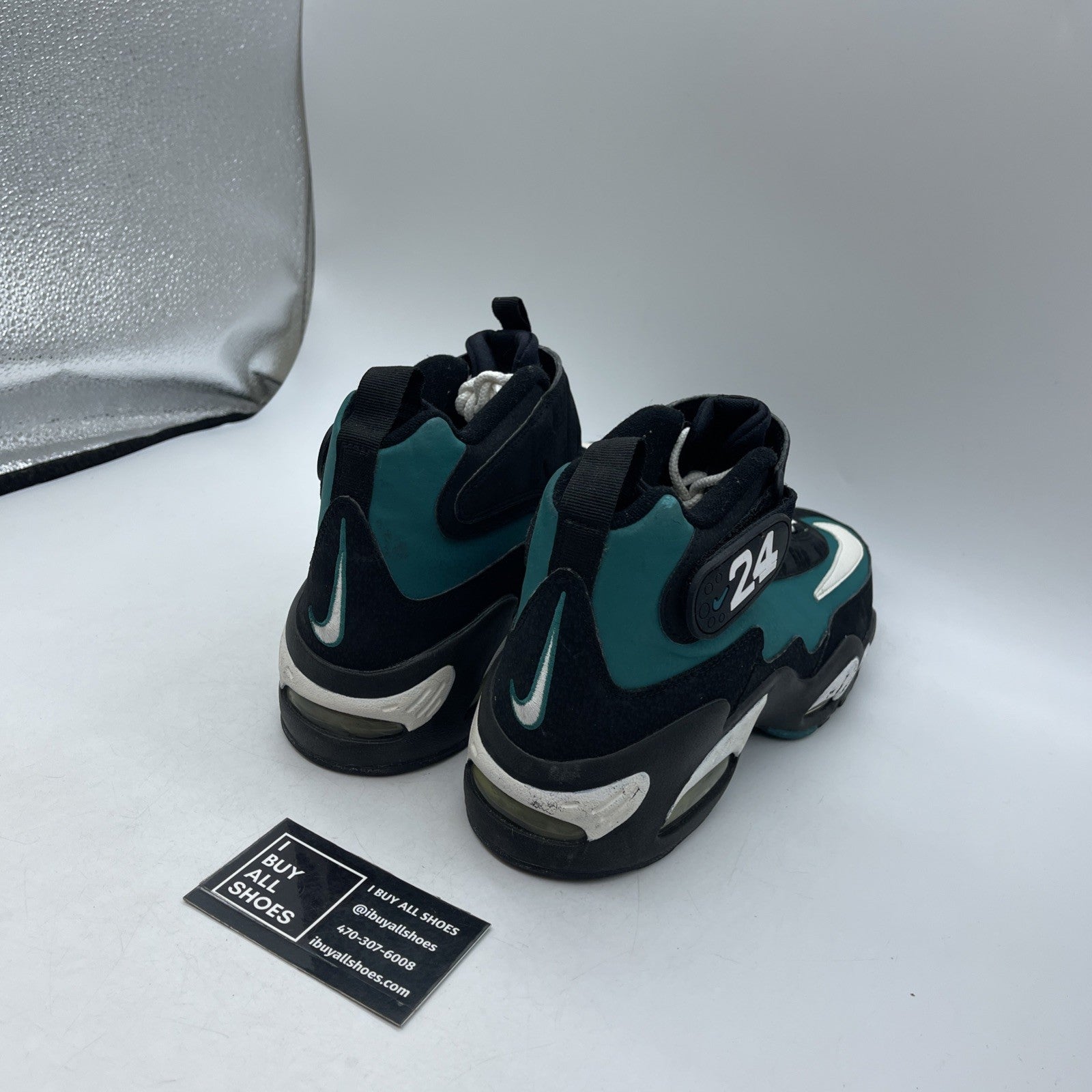 Size 7.5 - Nike Air Griffey Max 1 2011 Black Freshwater (354912-005)