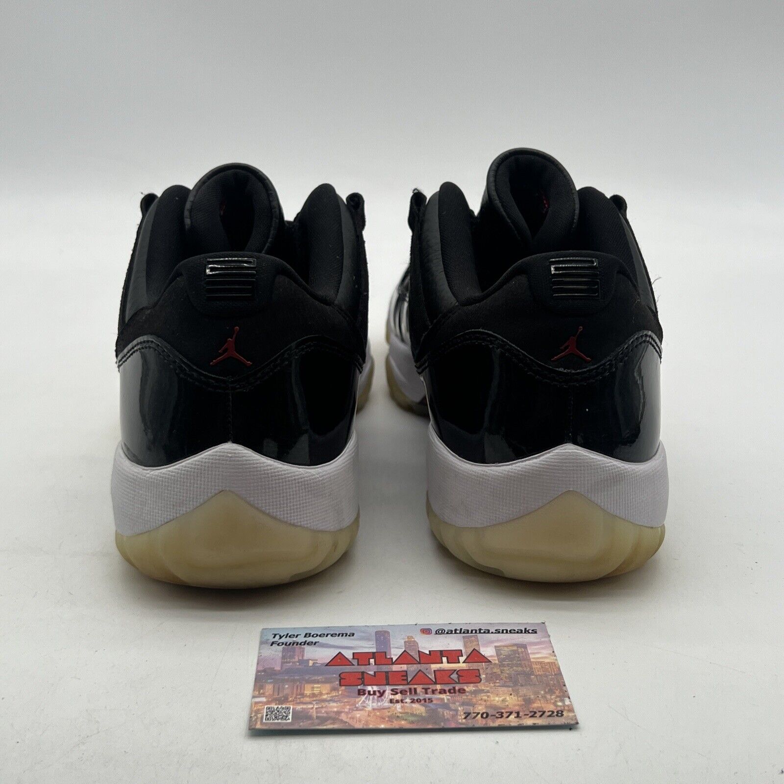 Size 9.5 - Air Jordan 11 Retro Low 72-10 (AV2187-001)