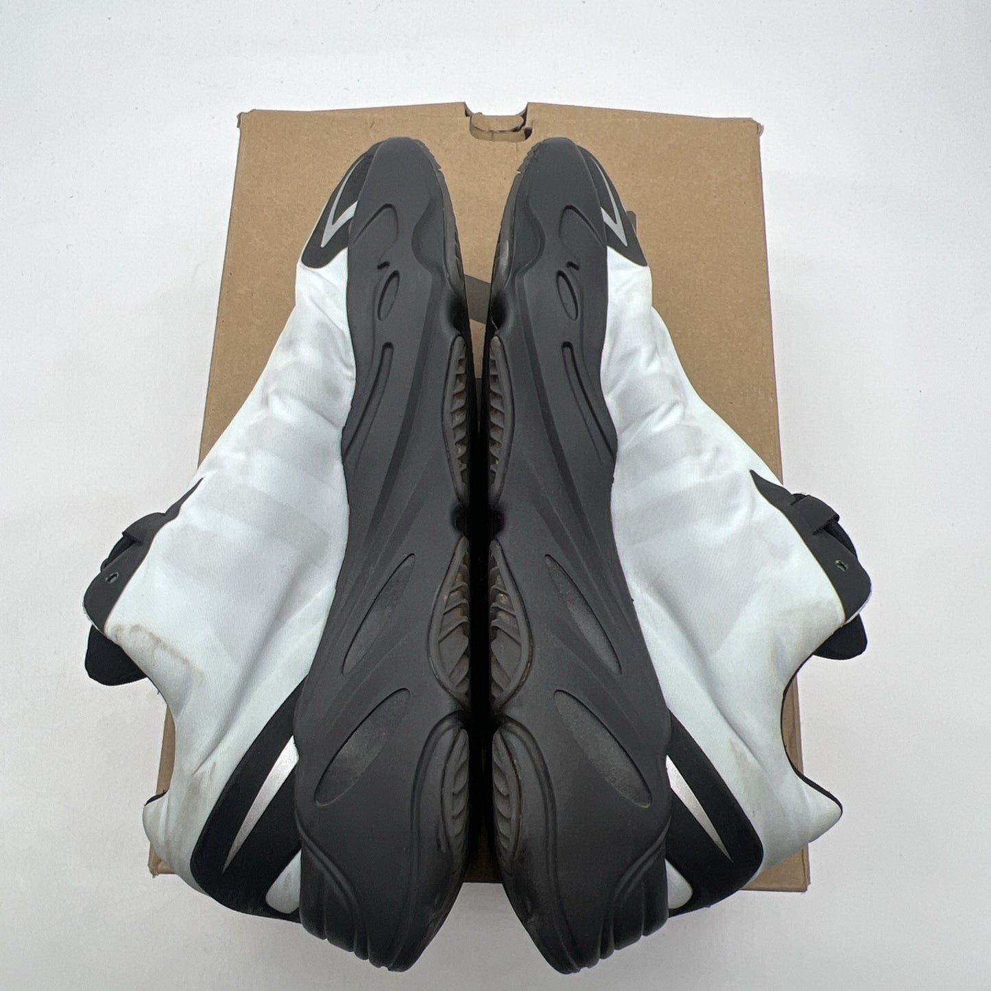 Size 8 - adidas Yeezy Boost 700 MNVN Blue Tint (GZ0711)
