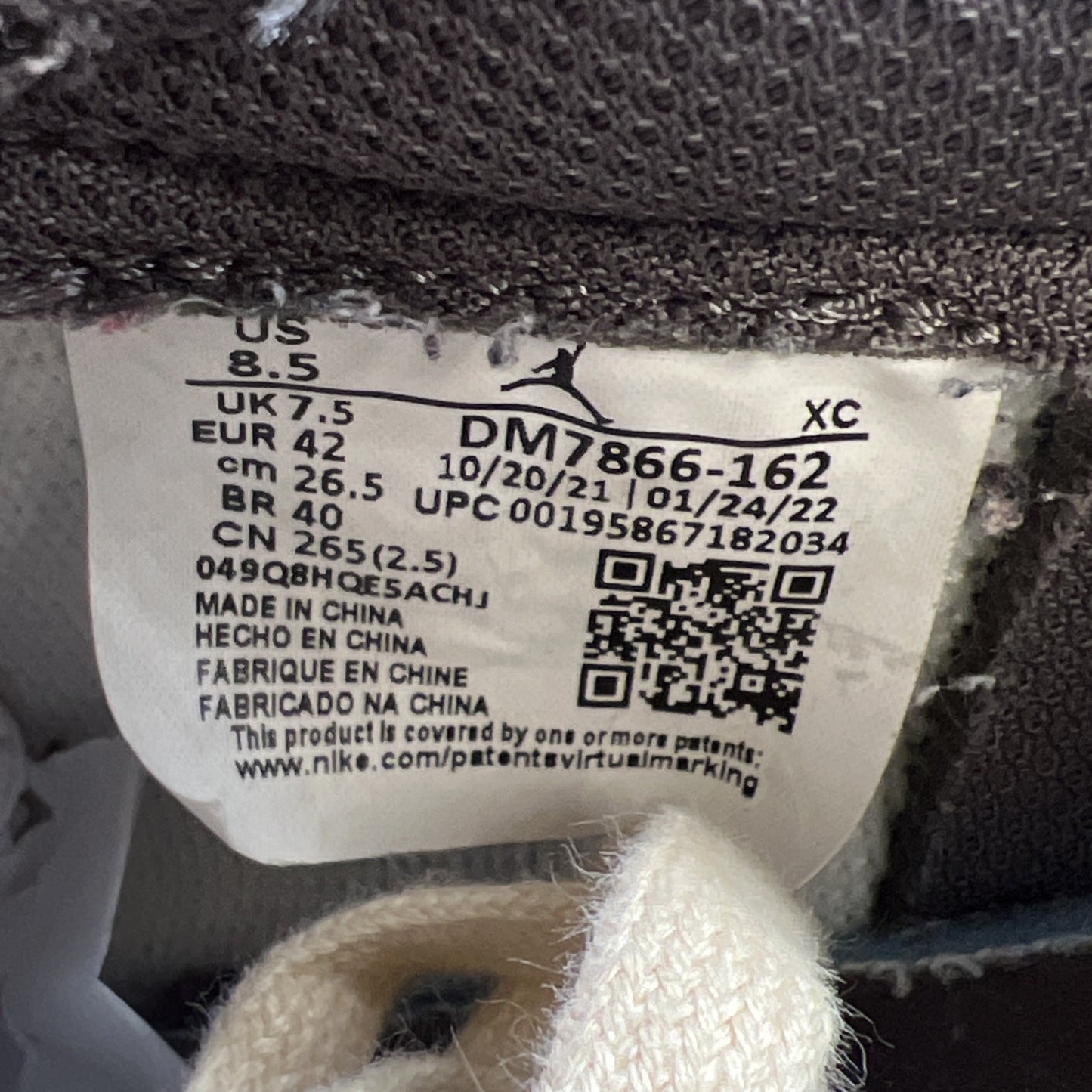 Size 8.5 - Air Jordan 1 Low OG x Travis Scott Reverse Mocha (DM7866-162)