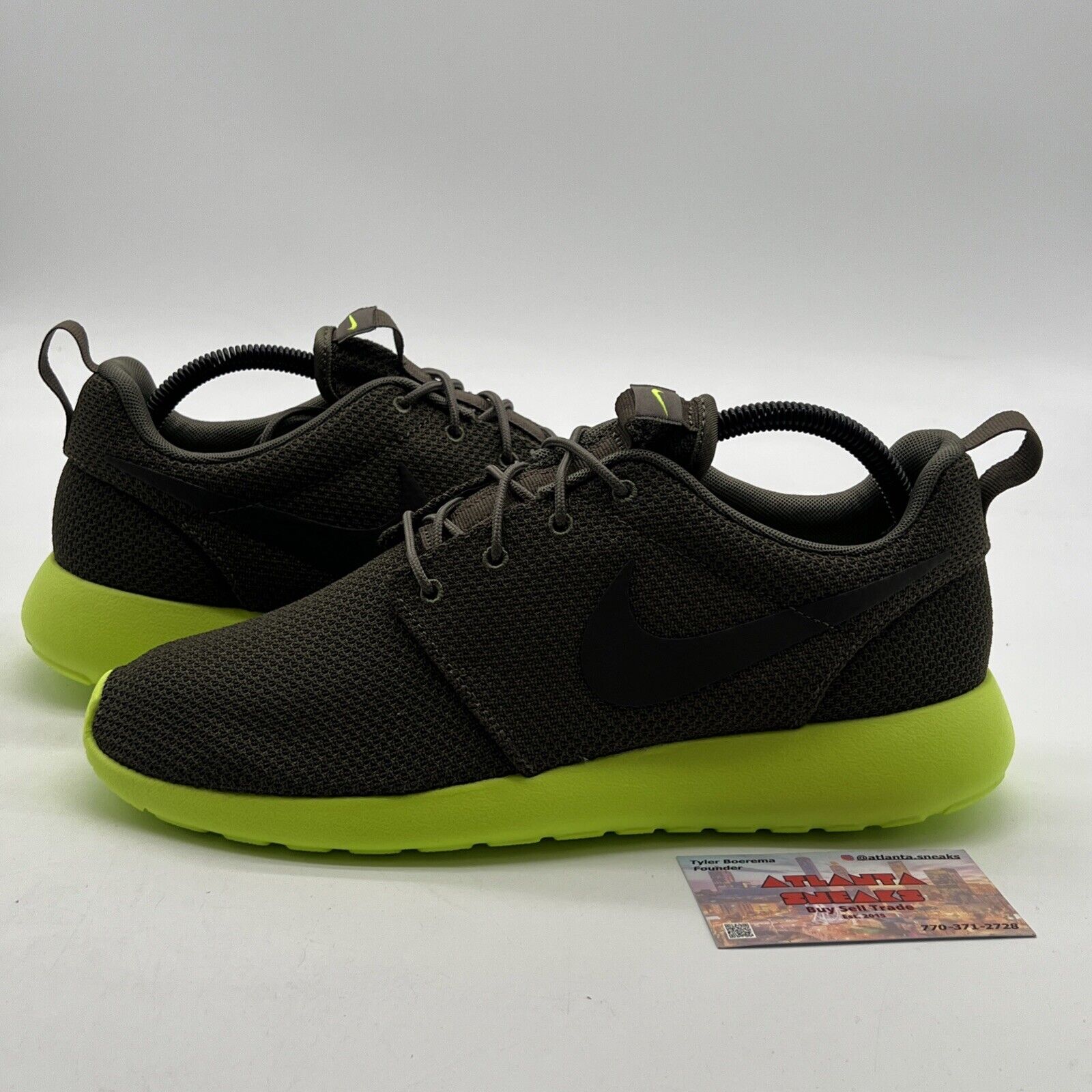 Size 9 - Nike Rosherun Tarp Green (511881-307)