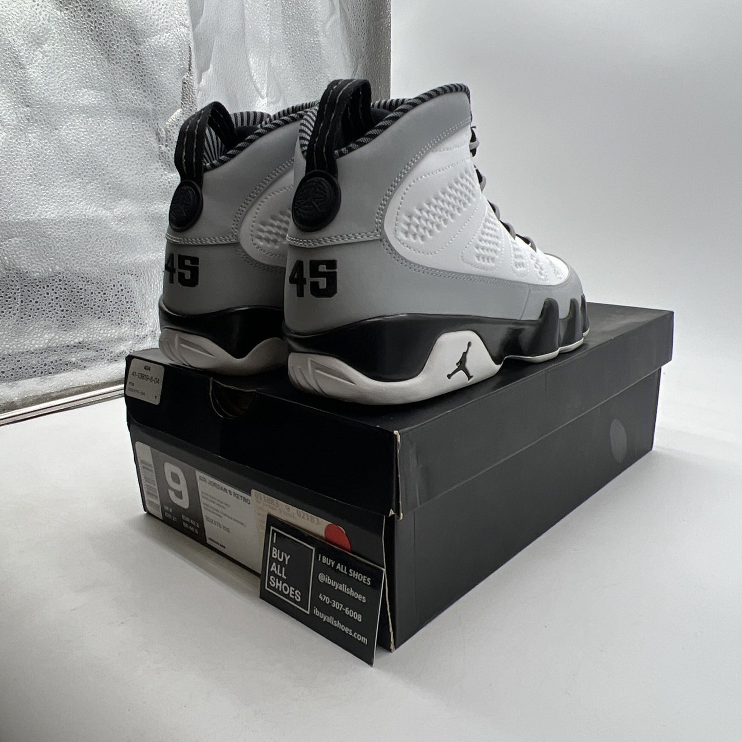 Size 9 - Air Jordan 9 Retro Barons (302370-106)