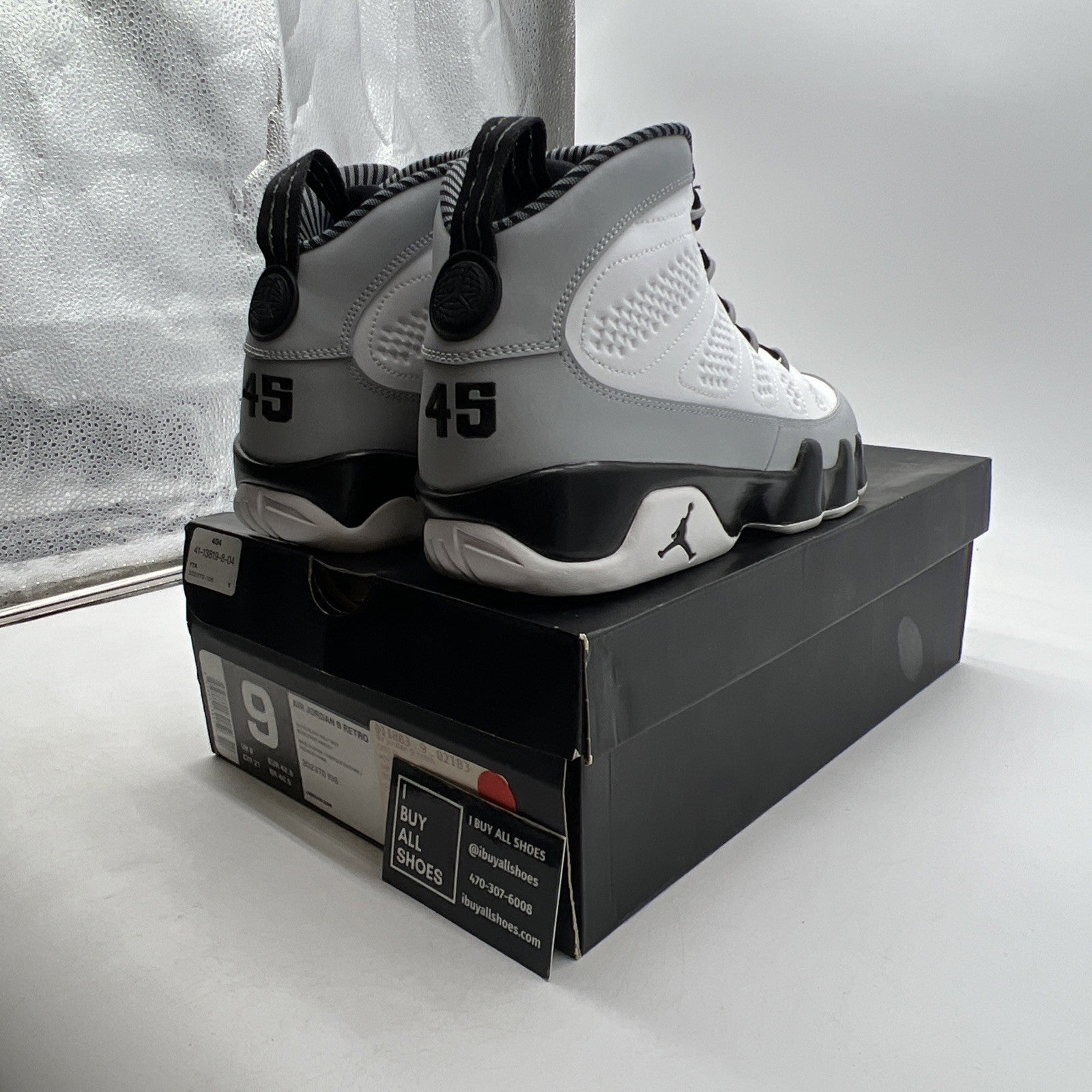 Size 9 - Air Jordan 9 Retro Barons (302370-106)