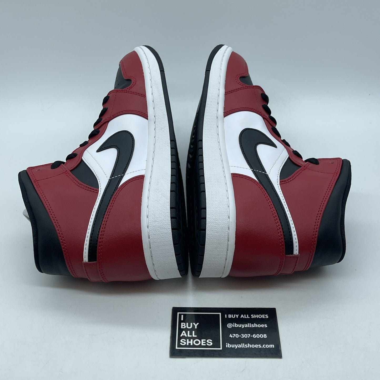 Size 10 - Air Jordan 1 Mid Chicago Black White Red Leather (554724-069)