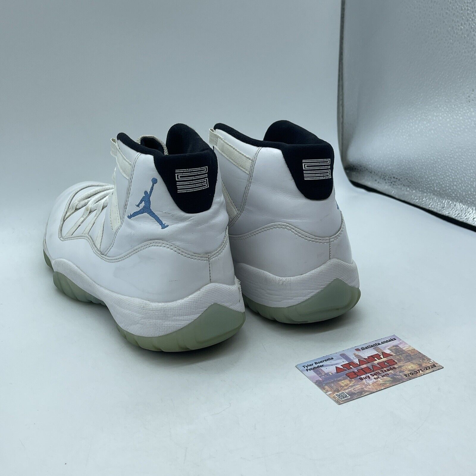 Size 10.5 - Jordan 11 Retro High Legend Blue White Leather (378037-117)