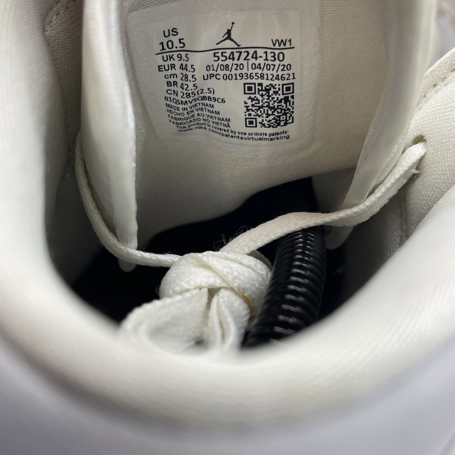 Size 10 - Jordan 1 Mid Triple White - 554724-130