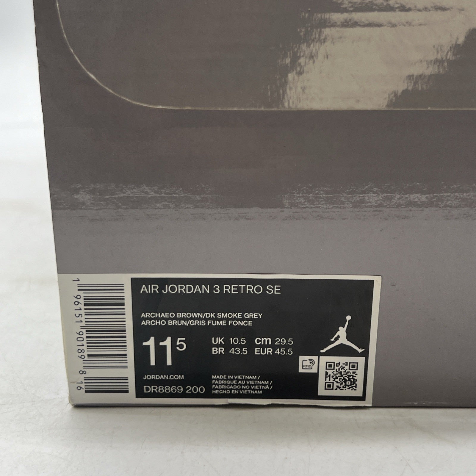 Size 11.5 - Air Jordan 3 Retro SE Winterized (DR8869-200)