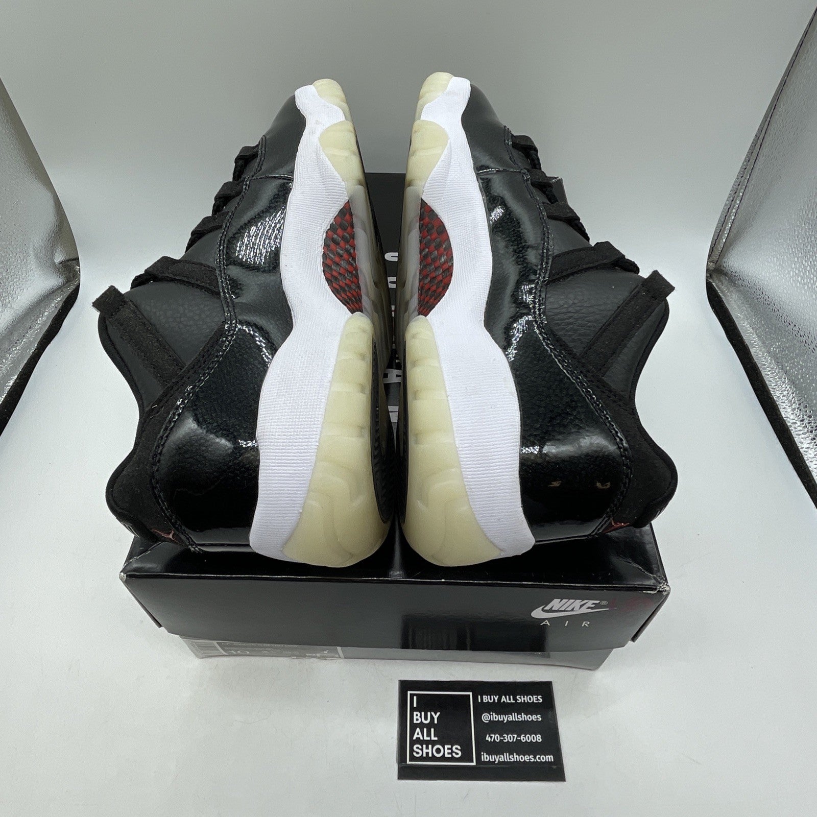 Size 10 - Air Jordan 11 Retro Low 72-10 (AV2187-001)