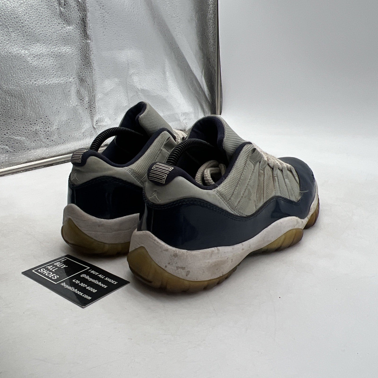 Size 8.5 - Air Jordan 11 Retro Low Georgetown (528895-007)