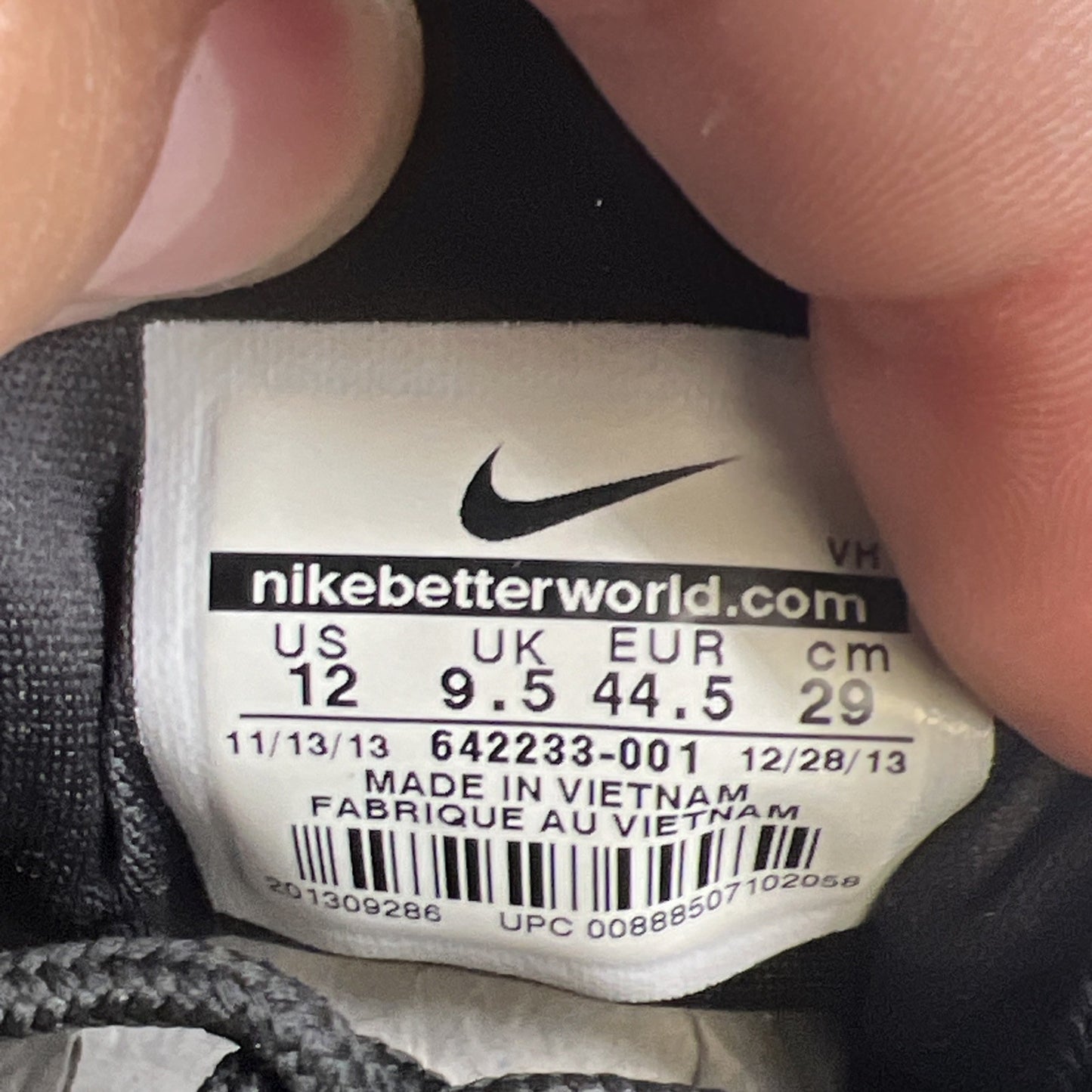 Size 12 - Nike Rosherun Hyp Black W (642233-001)