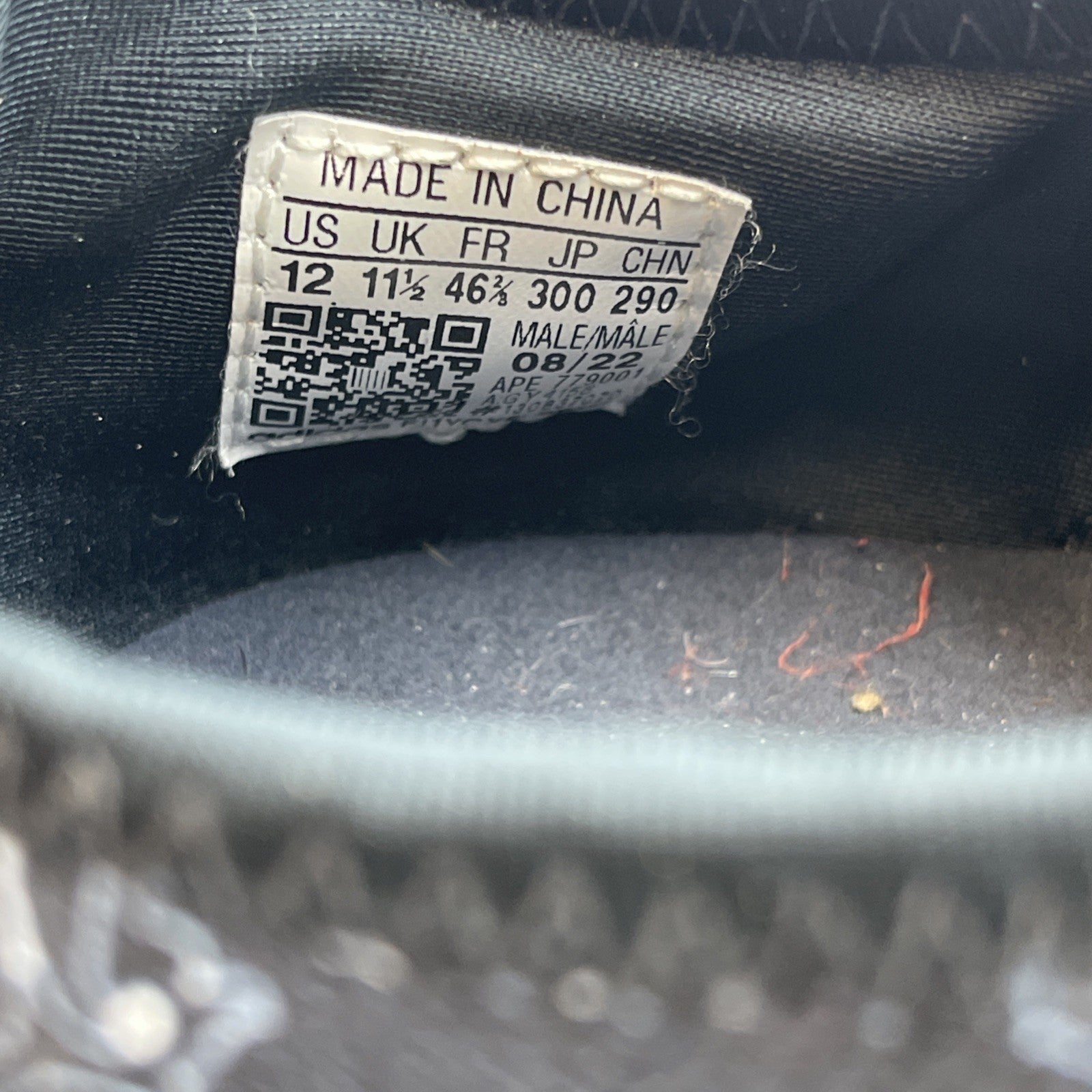 Size 12 - adidas Neighborhood x NMD_R1 Navy Paisley Bandana Suede (GY4158)
