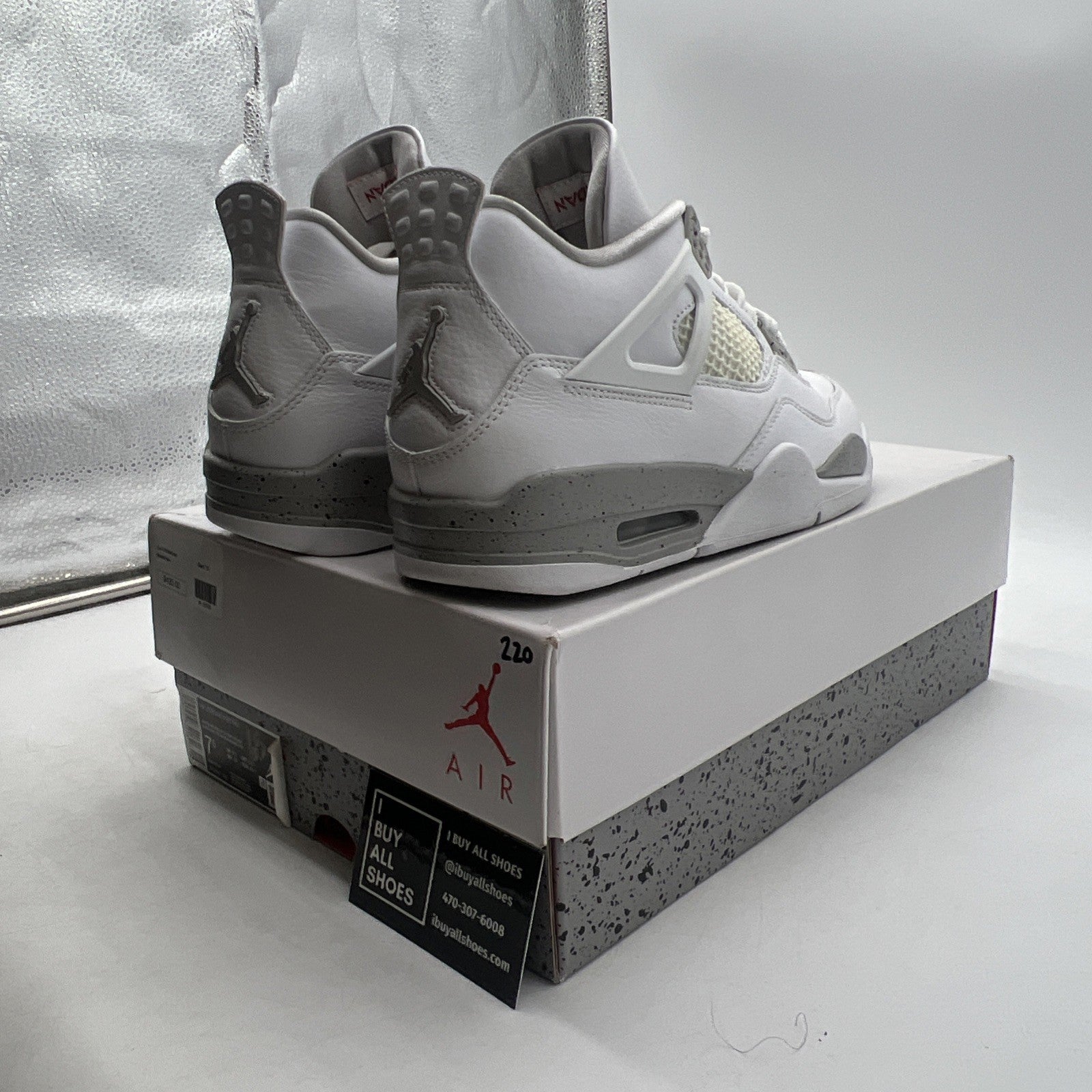 Size 7.5 - Air Jordan 4 Retro Mid White Oreo (CT8527-100)