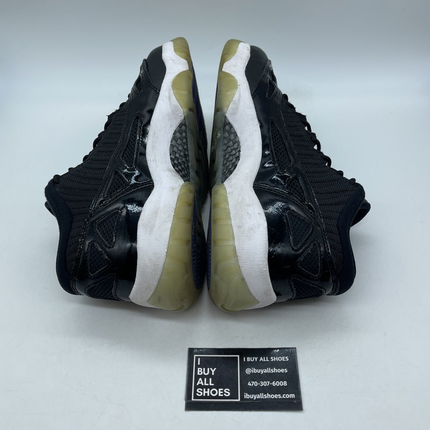 Size 10.5 - Air Jordan 11 Retro IE Low Space Jam Suede leather (919712-041)