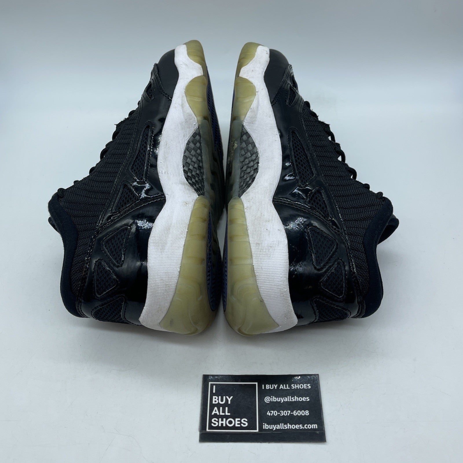 Size 10.5 - Air Jordan 11 Retro IE Low Space Jam Suede leather (919712-041)