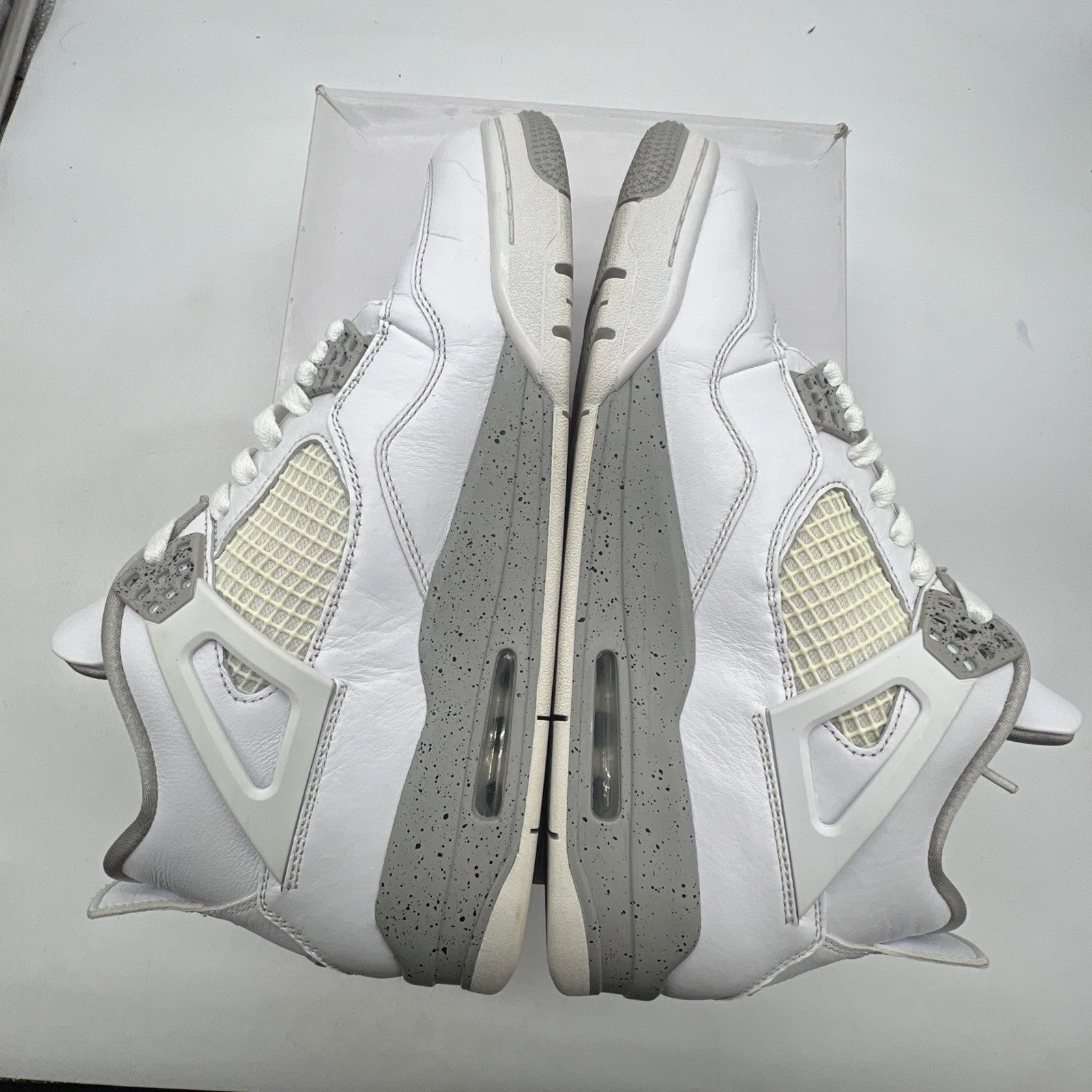 Size 10.5 - Air Jordan 4 Retro Mid White Oreo (CT8527-100)