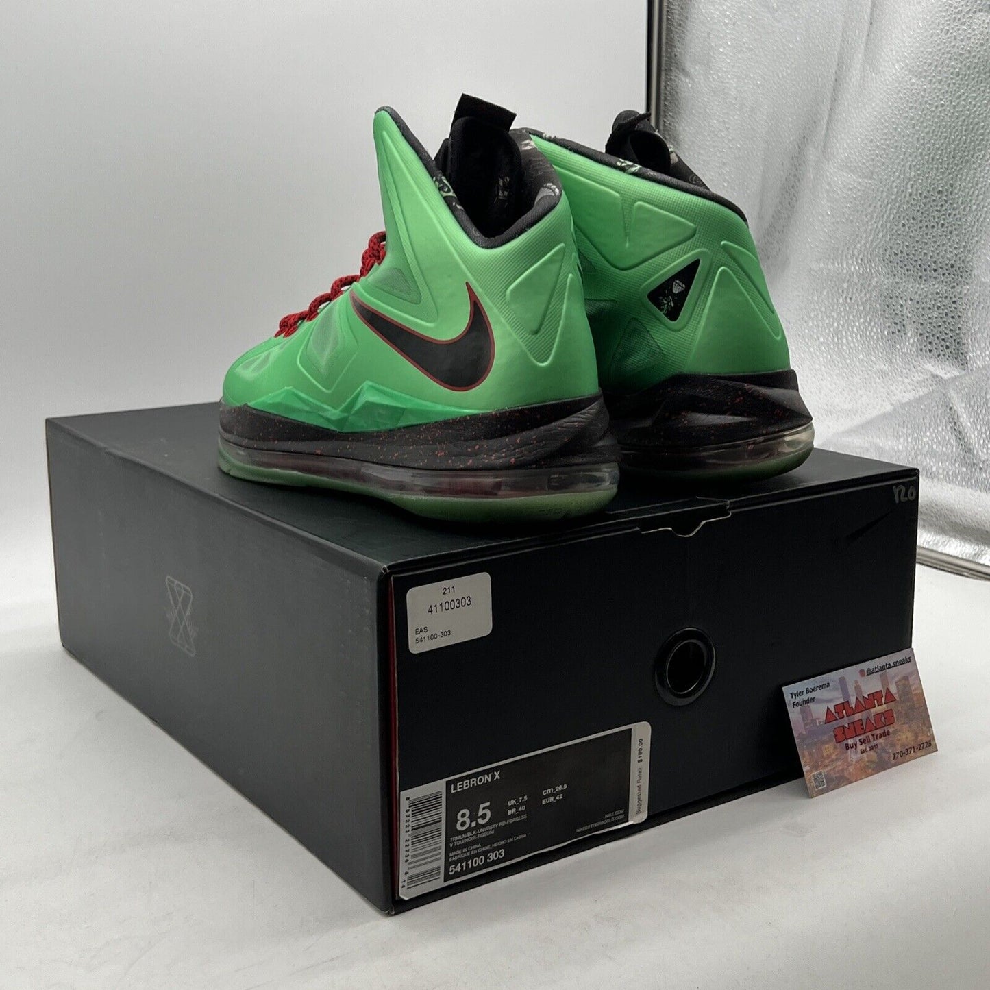 Size 8.5 - Nike LeBron 10 Cutting Jade (541100-303)