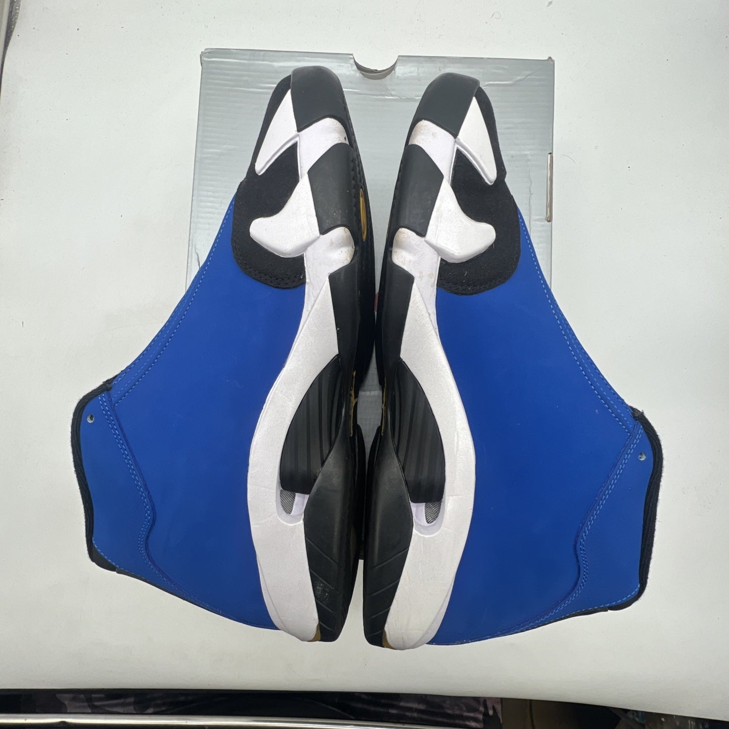 Size 10.5 - Air Jordan 14 Retro Laney (487471-407)