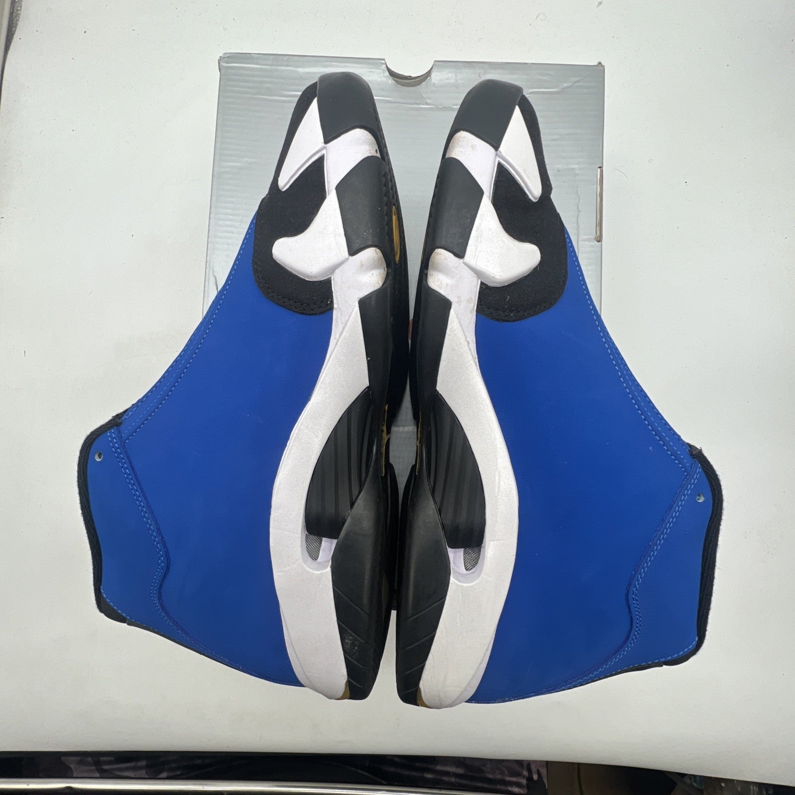 Size 10.5 - Air Jordan 14 Retro Laney (487471-407)