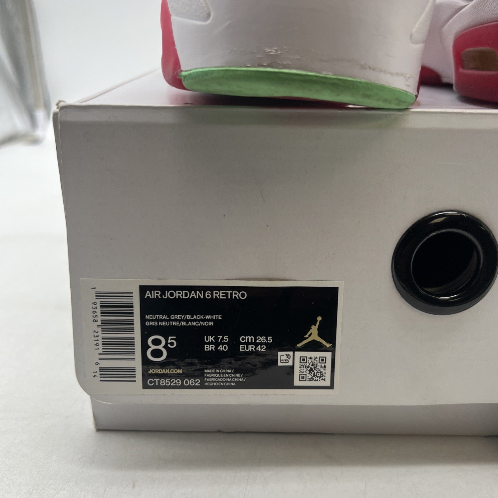 Size 8.5 - Air Jordan 6 Retro Hare (CT8529-062)