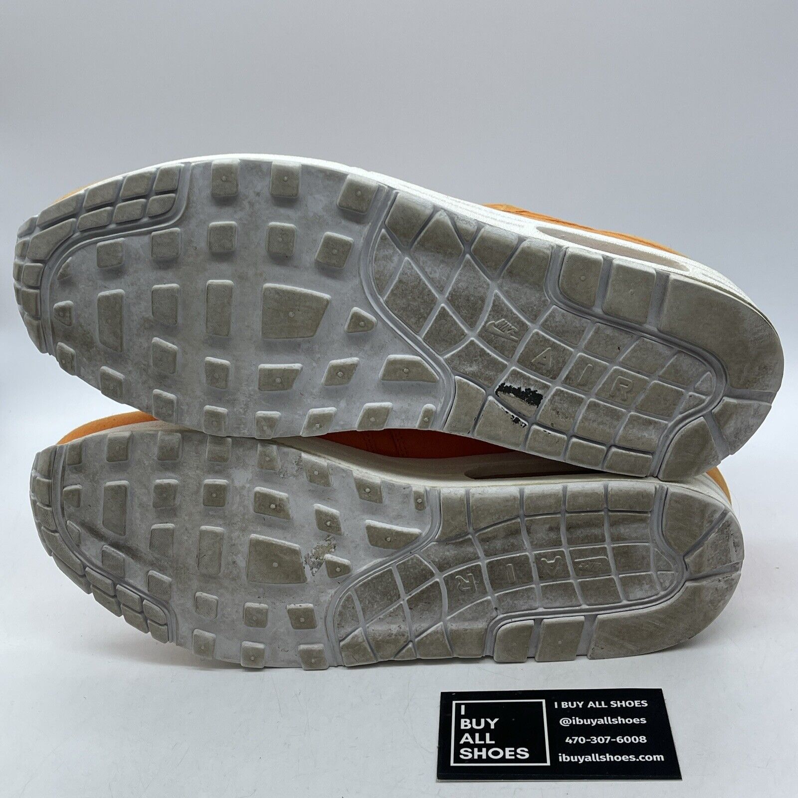 Size 10.5 - Nike Air Max 1 Ripstop Pack Mandarin Orange Suede (308866-808)
