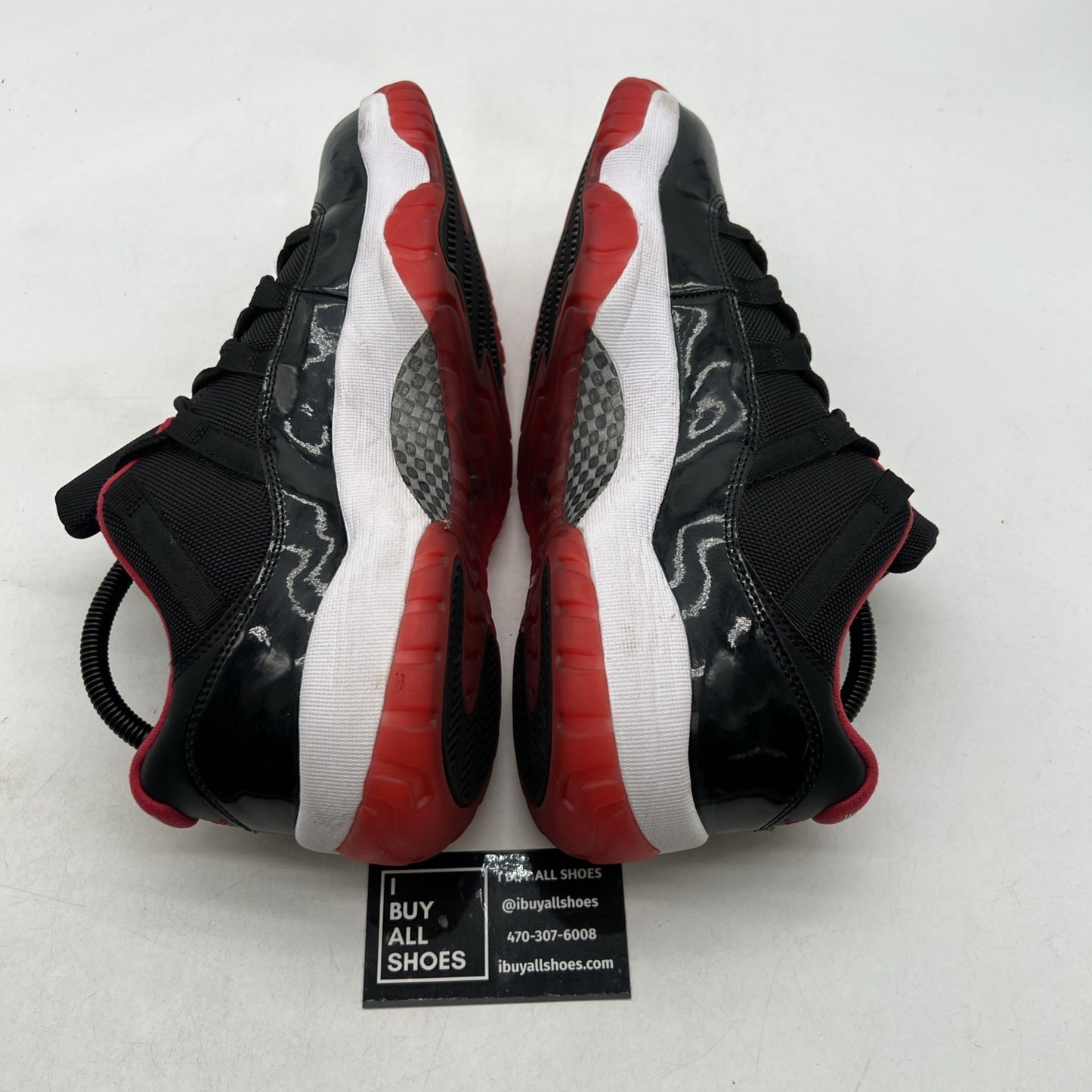 Size 10.5 - Air Jordan 11 Retro 2015 Low Bred (528895-012)