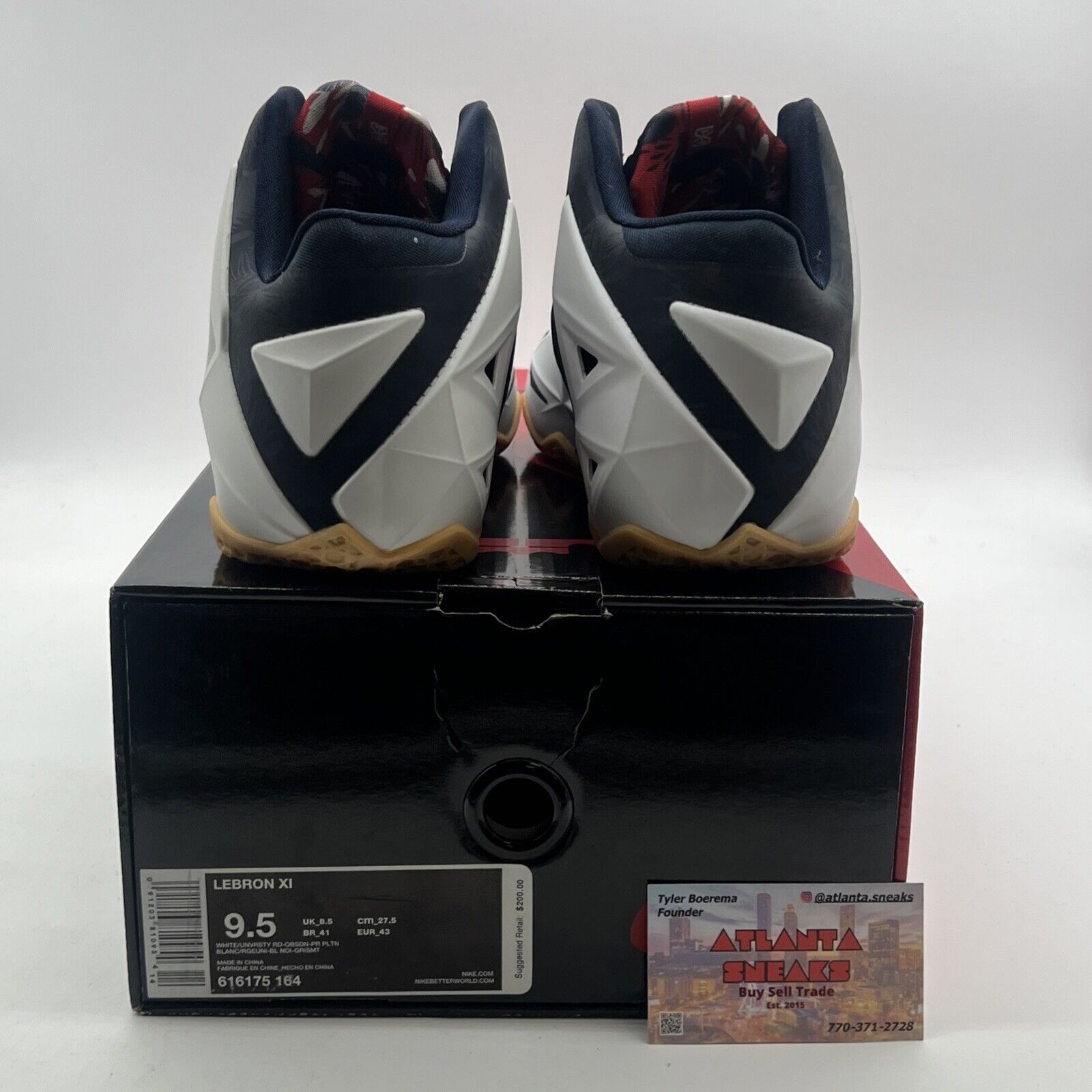 Size 9.5 - Nike LeBron 11 Independence Day (616175-164)