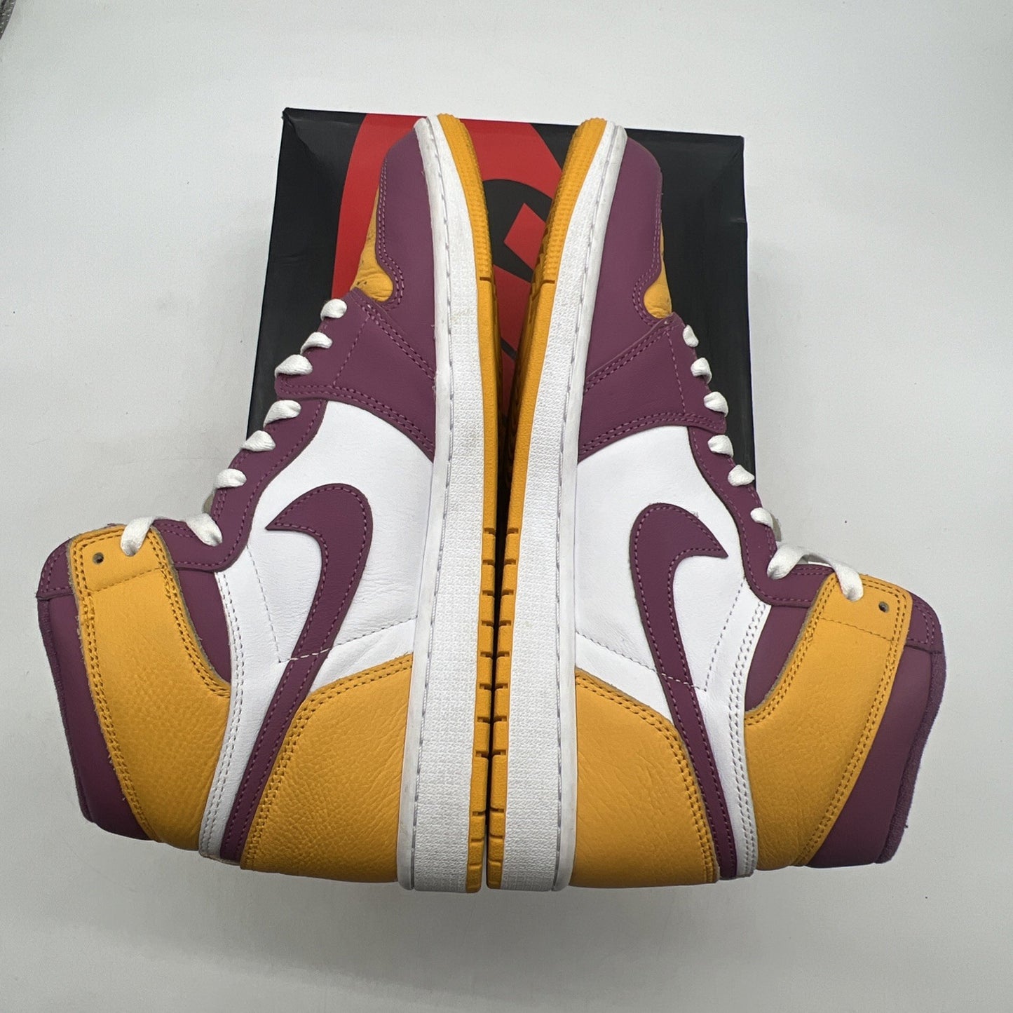 Size 11 - Air Jordan 1 Retro High OG Brotherhood 2022 (555088-706)