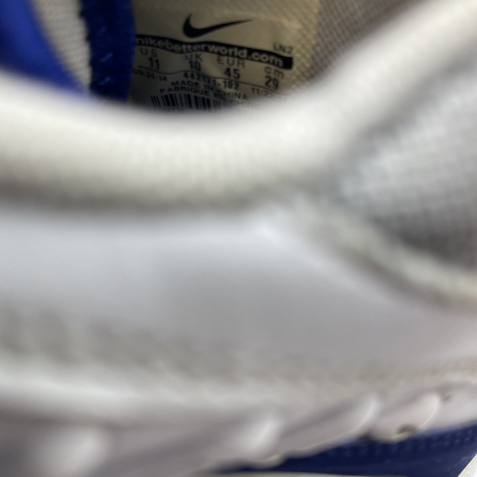 Size 11 - Nike Air Griffey Max 2 White Royal Blue (442171-102)
