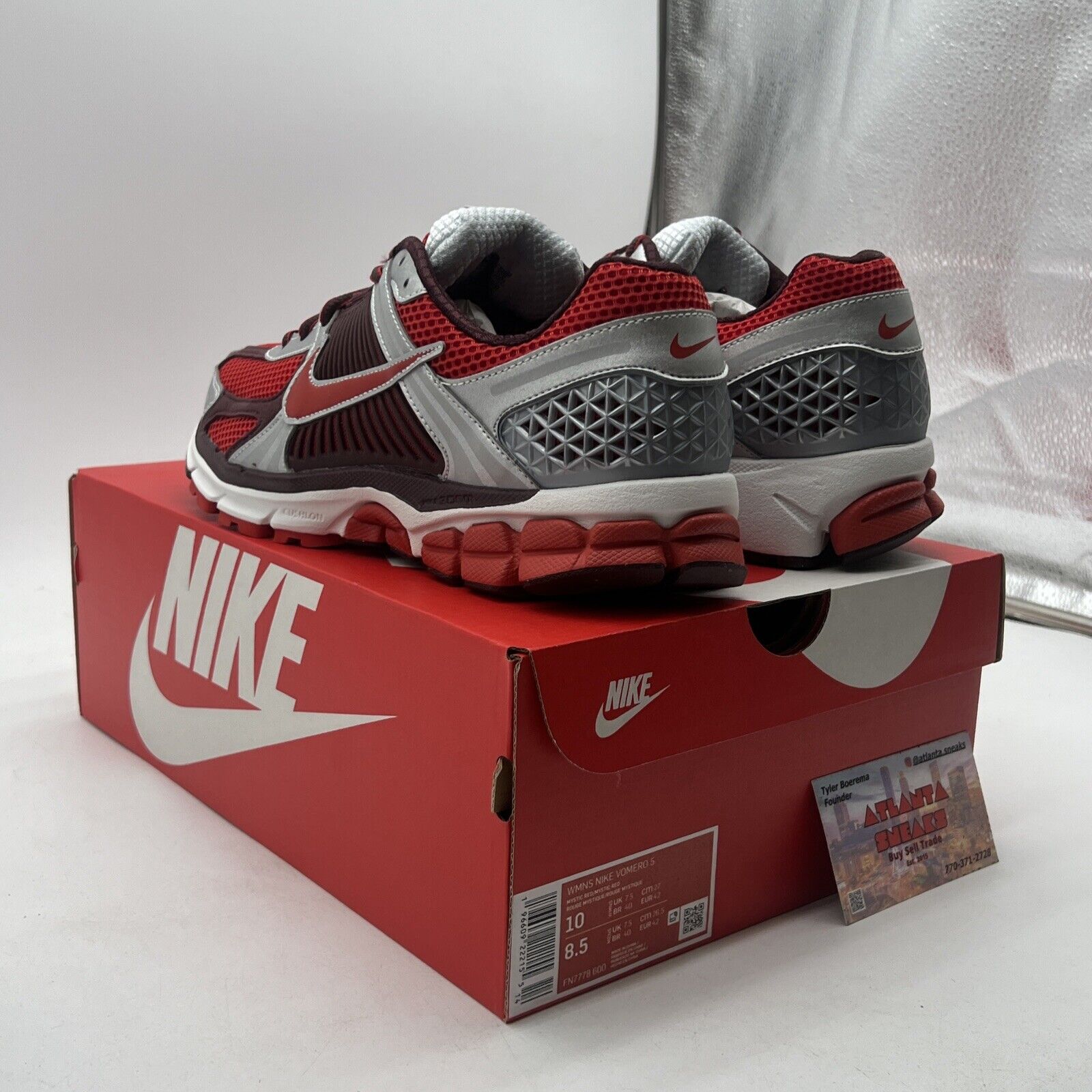 Size 10 - Nike Air Zoom Vomero 5 Mystic Red W (FN7778-600)