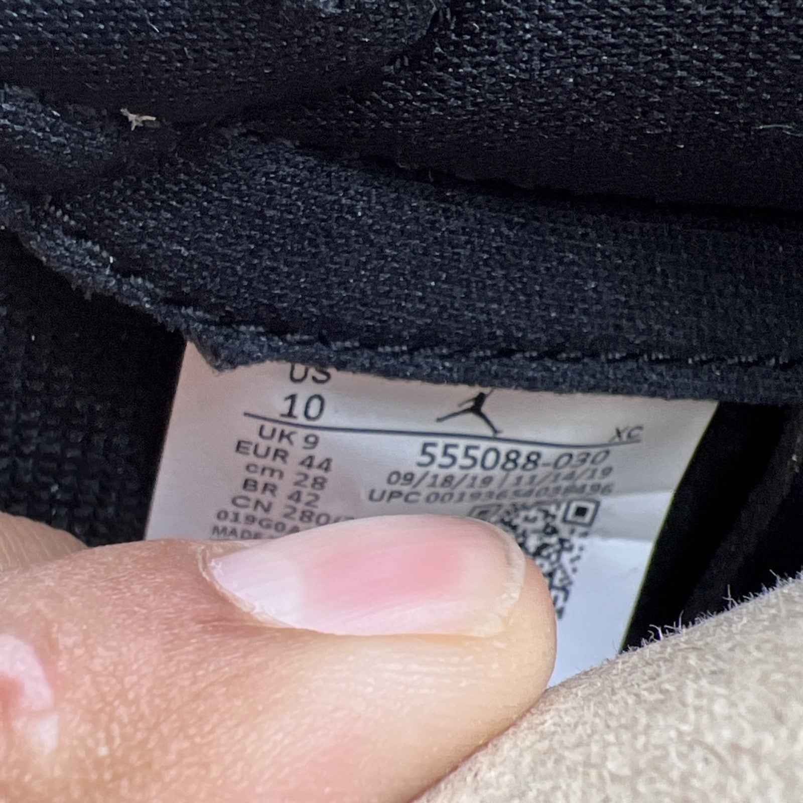 Size 10 - Air Jordan 1 Retro OG High Pine Green 2.0 (555088-030)