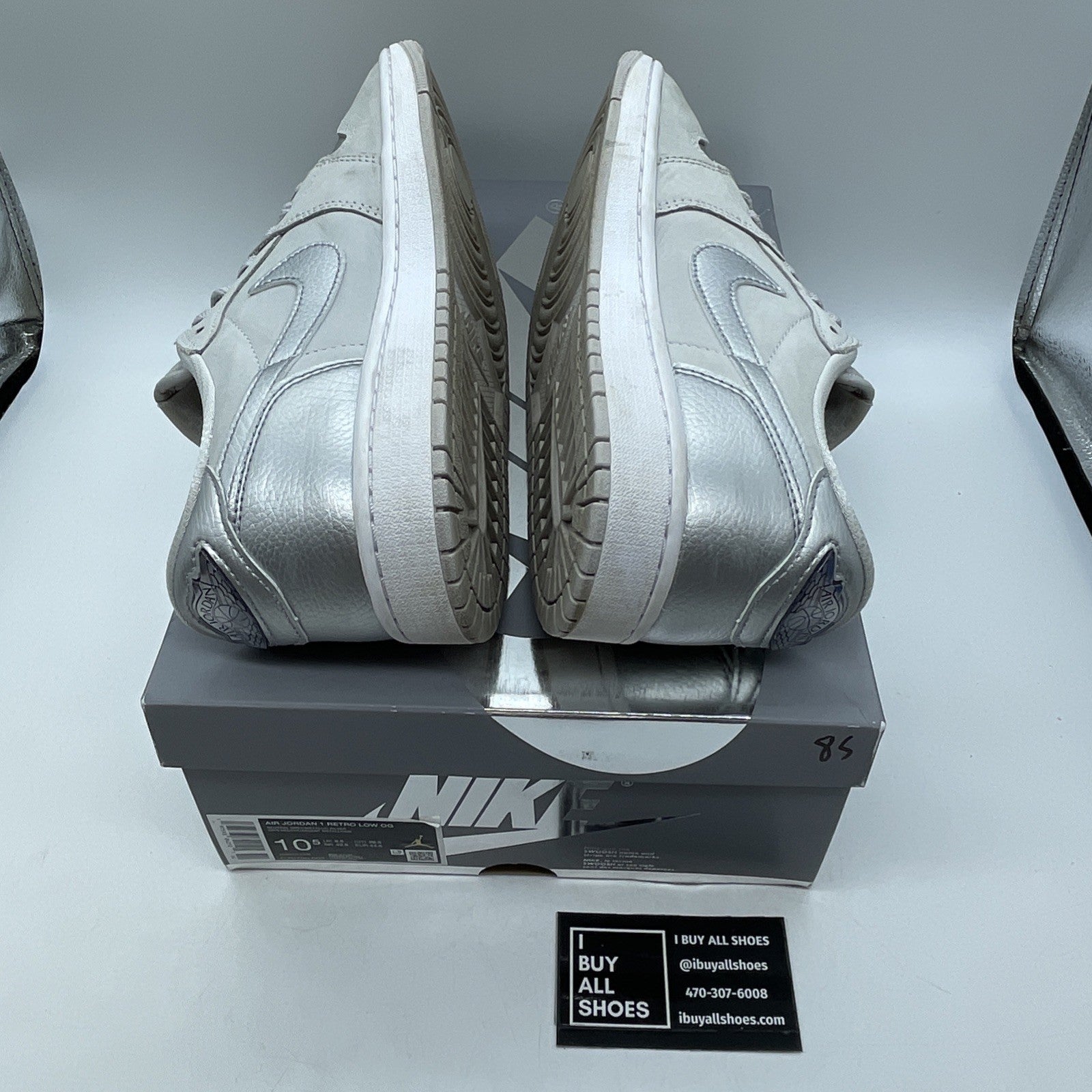 Size 10.5 - Air Jordan 1 Retro OG Low Metallic Silver Grey Suede (CZ0790-002)