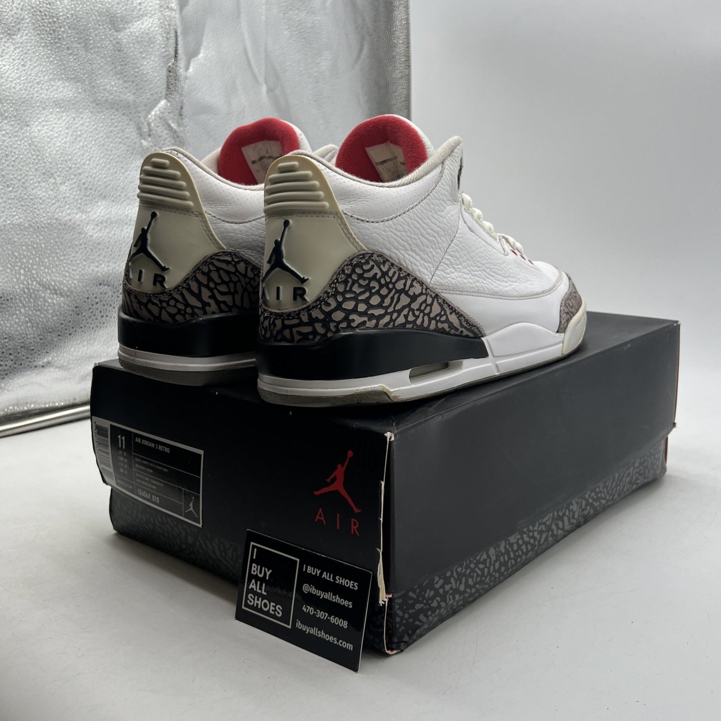 Size 11 - Air Jordan 3 Retro release 2011 (136064-010)