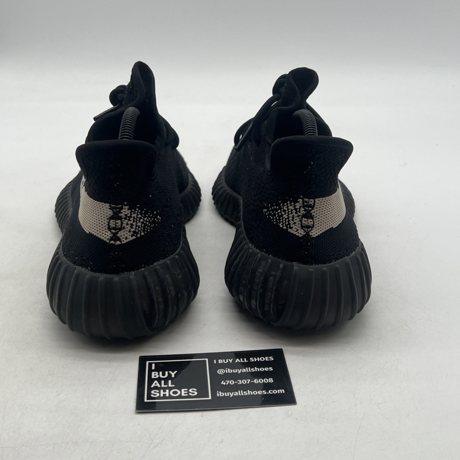 Size 9.5 - adidas Yeezy Boost 350 V2 Low Oreo (BY1604)