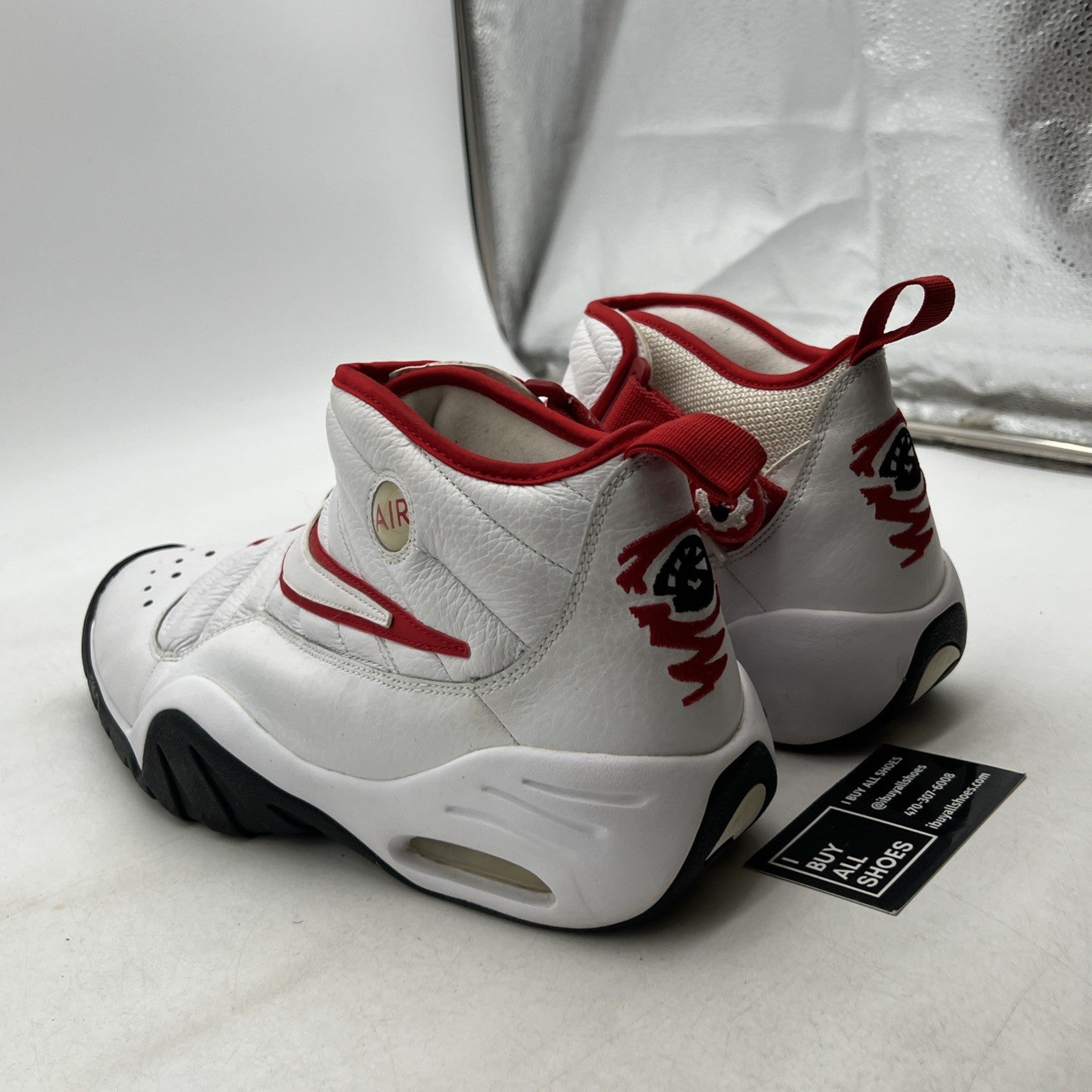 Size 13 - Nike Air Shake Ndestrukt Retro 2017 Bulls (880869-100)