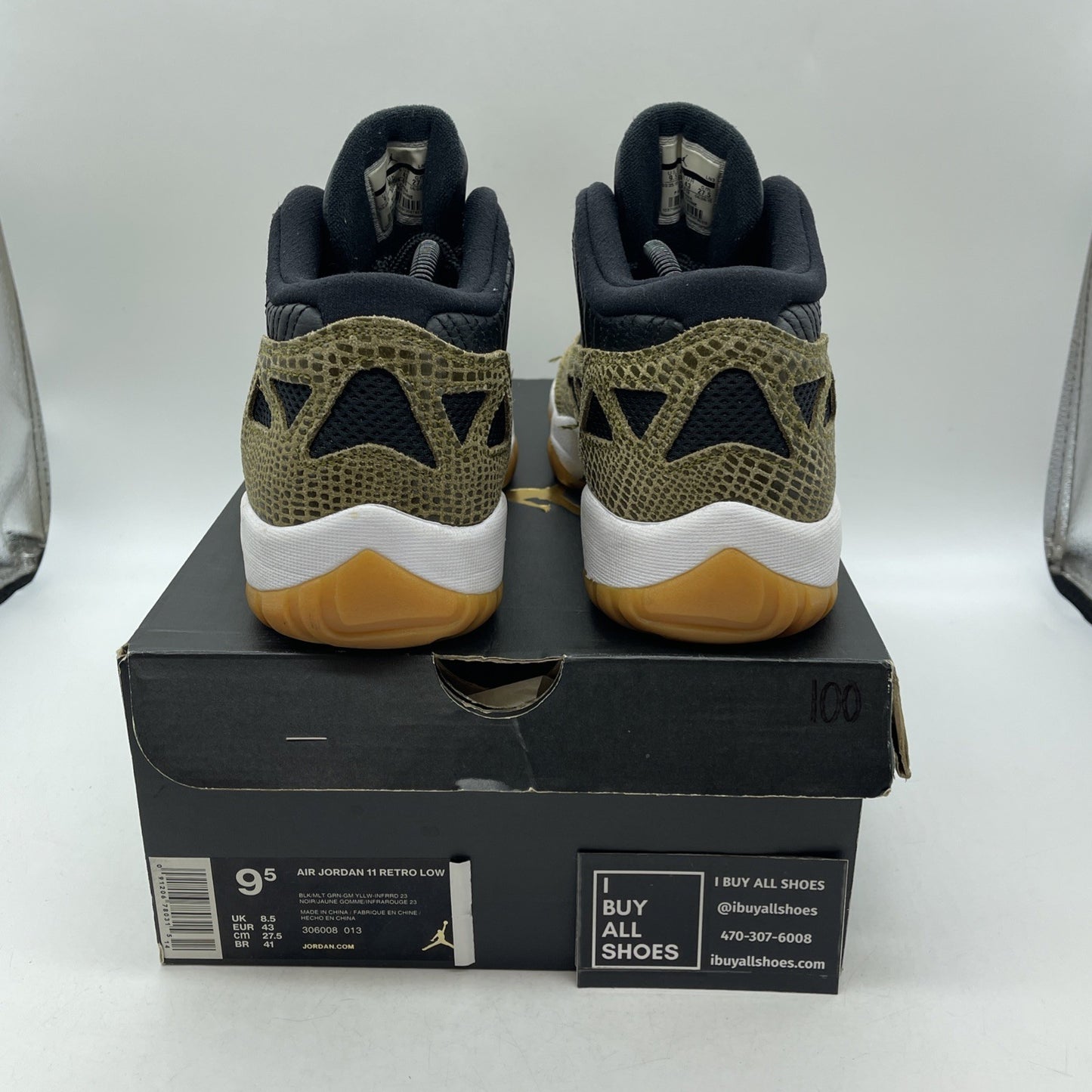Size 9.5 - Air Jordan 11 IE Low Croc (306008-013)