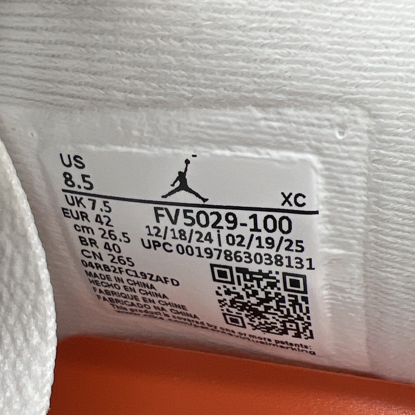 Size 8.5 - Air Jordan 4 Retro OG 2025 White Cement (FV5029-100)
