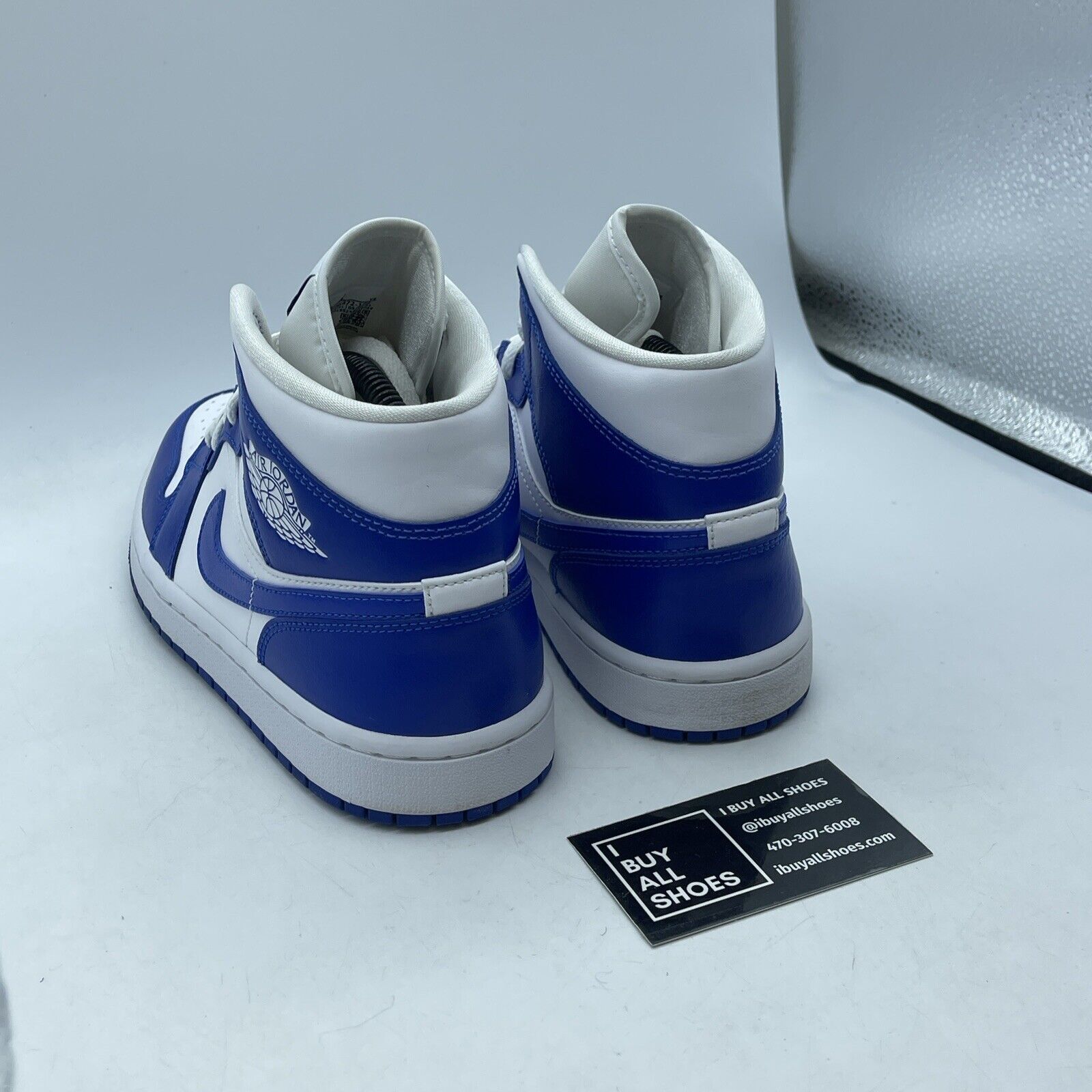 Size 9W - Air Jordan 1 Mid Kentucky Blue White Leather (BQ6472-104)
