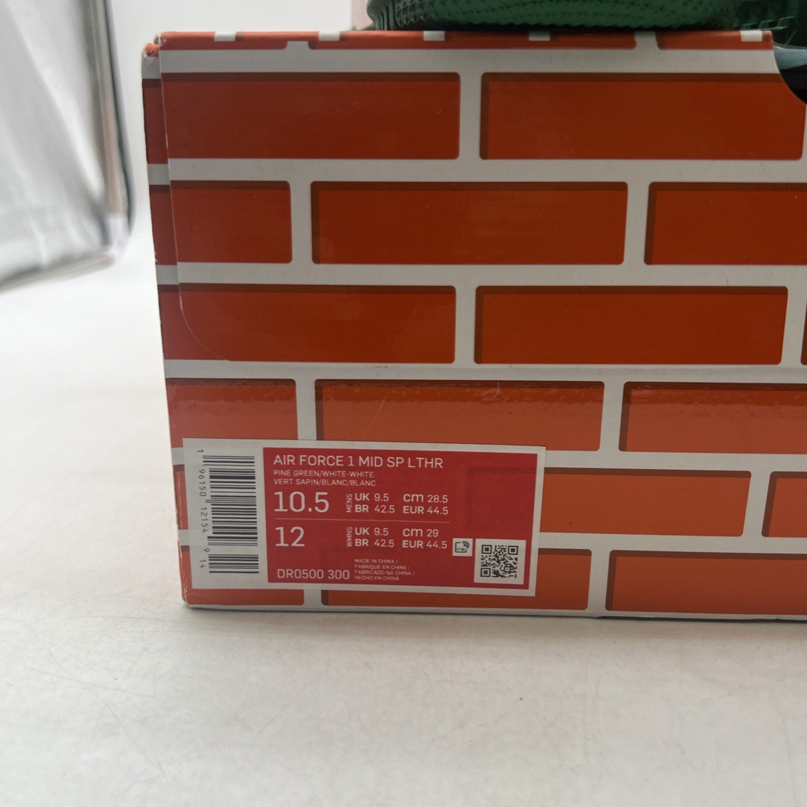 Size 10.5 - Off-White x Nike Air Force 1 SP Leather Mid Pine Green (DR0500-300)