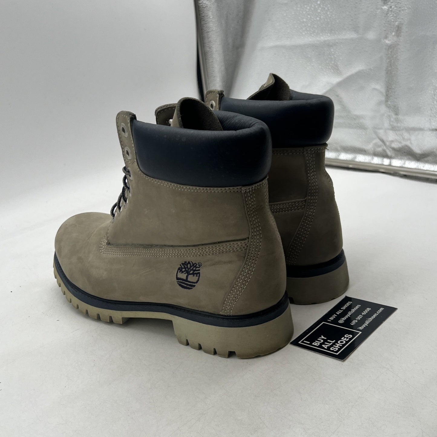 Size 9 - Timberland Classic Workwear Outdoor Boots