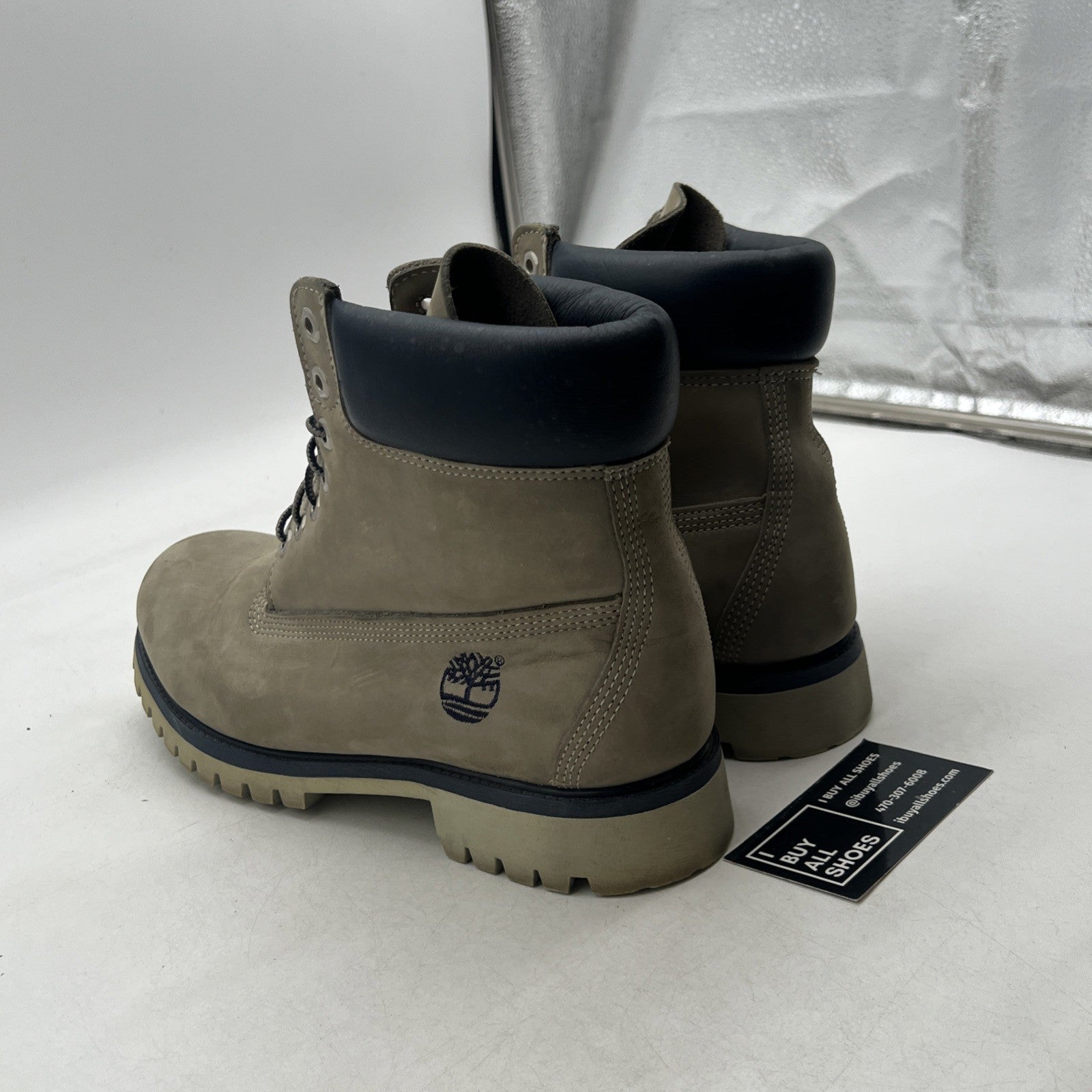 Size 9 - Timberland Classic Workwear Outdoor Boots