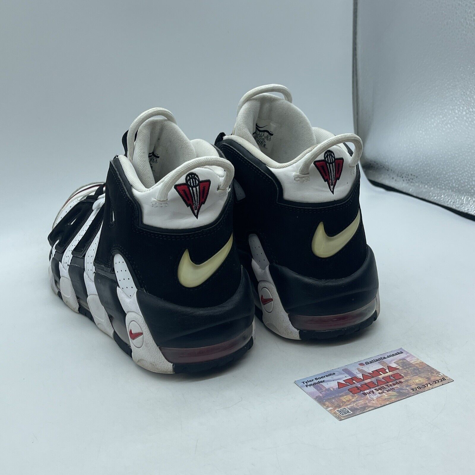 Size 10.5 - Nike Air More Uptempo Scottie Pippen White Leather  (414962-105)