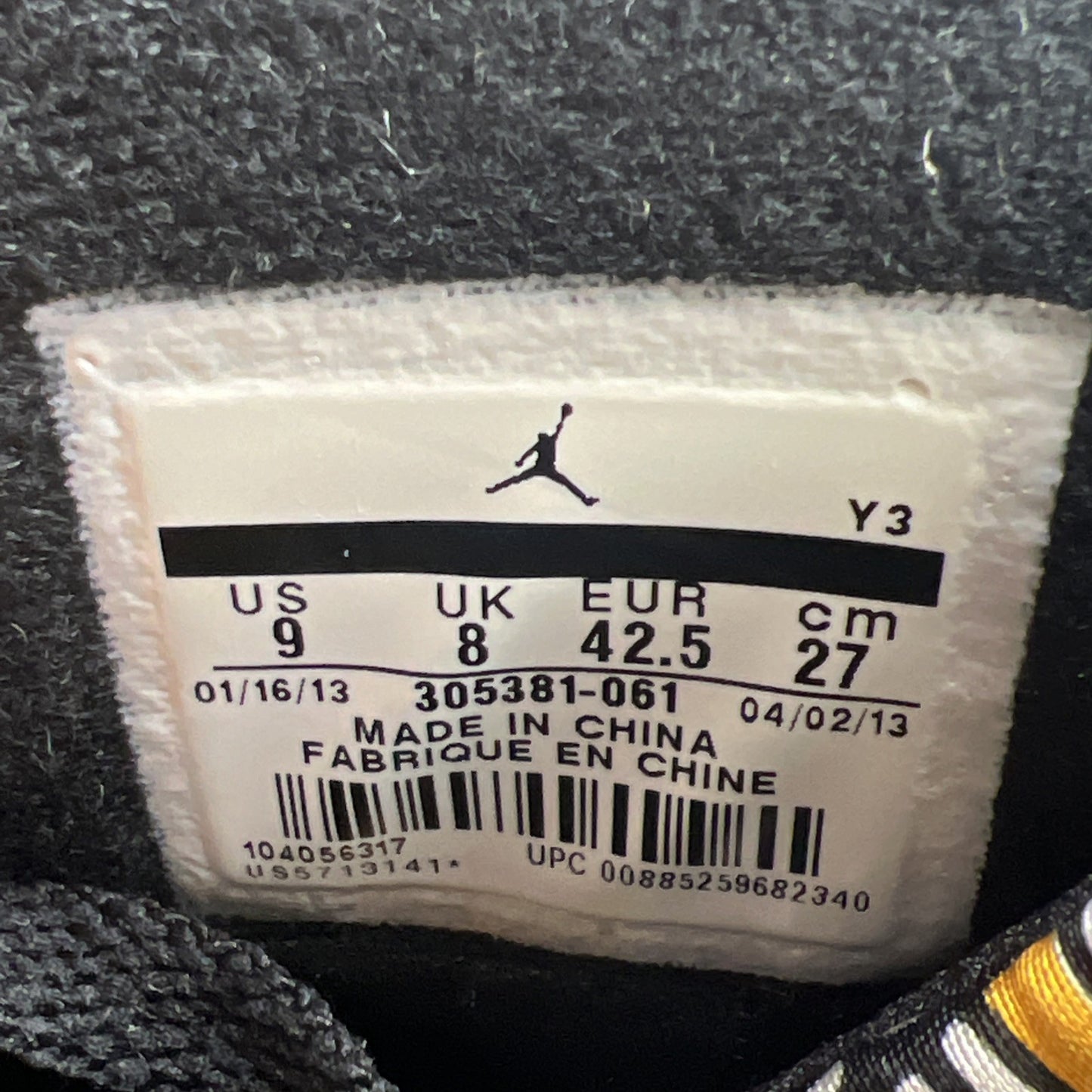 Size 9 - Air Jordan 8 Retro 2013 Playoff (305381-061)