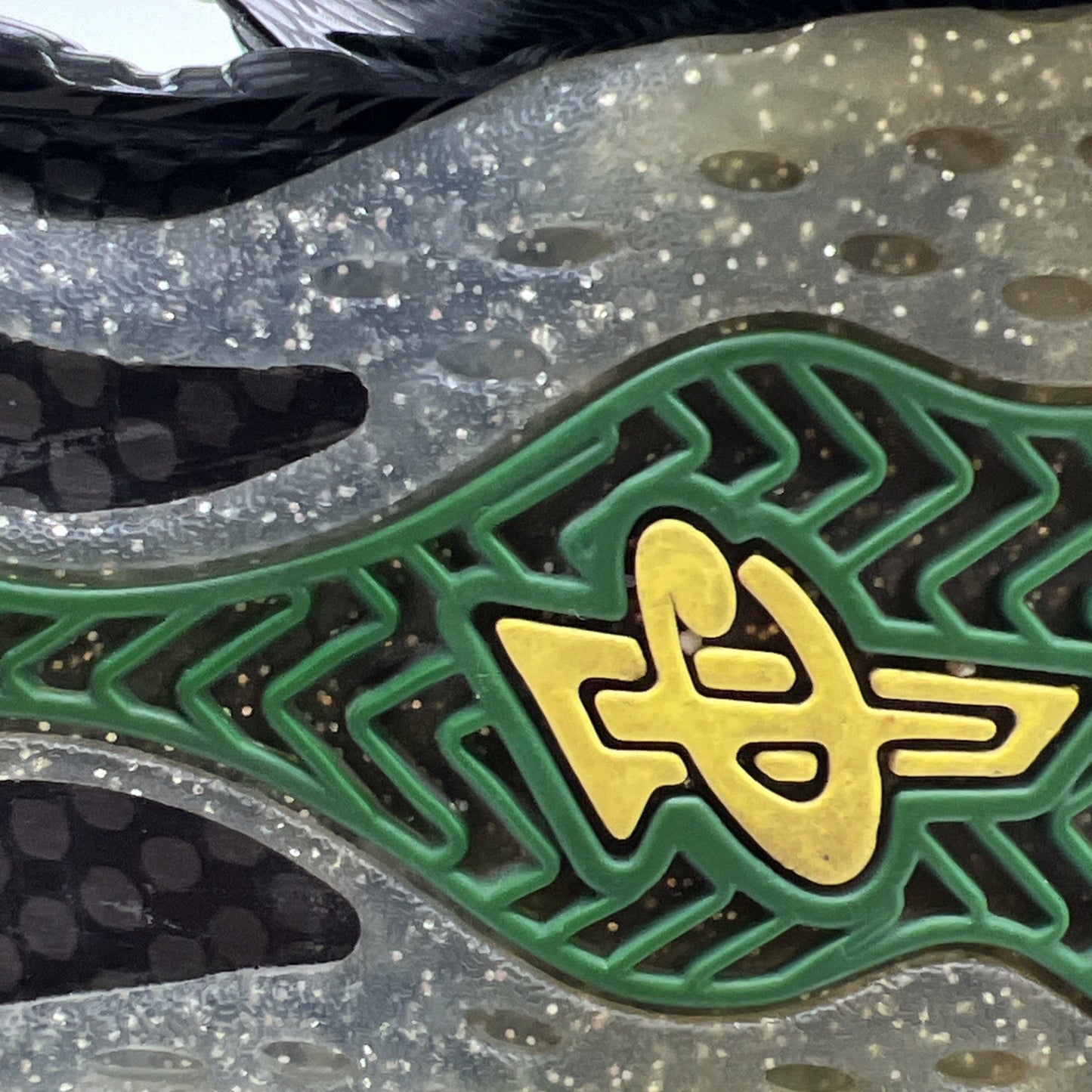 Size 12 - Nike Air Foamposite One Oregon Ducks (652110-001)