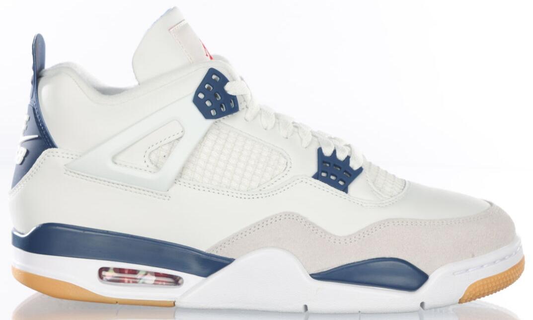 Size 9.5 - Nike SB x Air Jordan 4 Retro SP Navy (DR5415-100)
