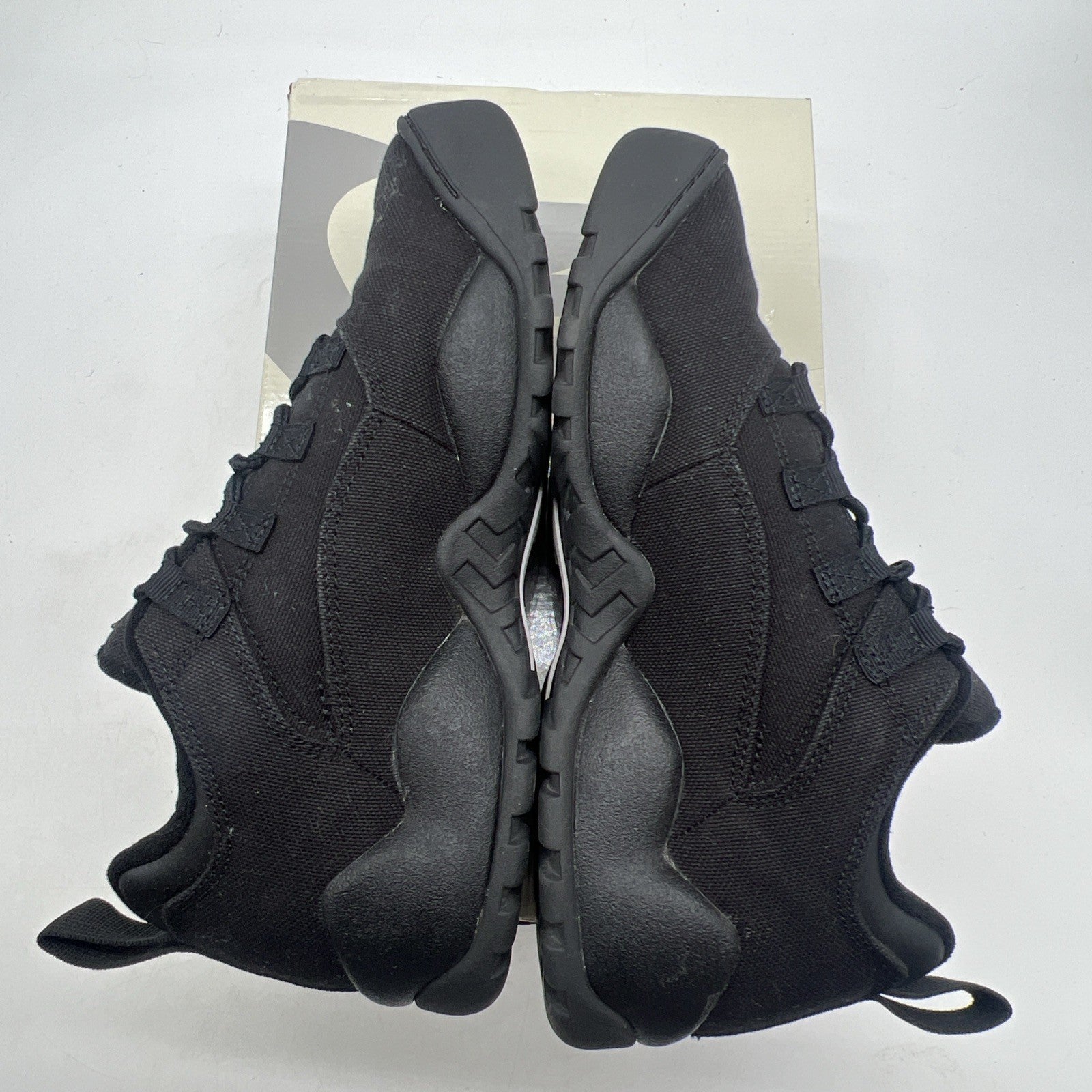 Size 10.5 - Nike Supreme x Darwin SB Low Black (FQ3000-001)