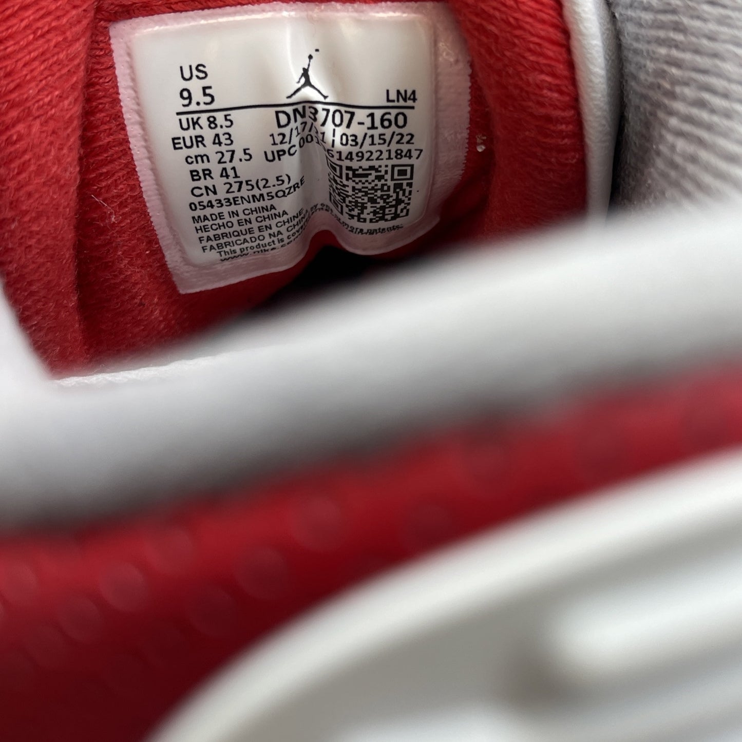 Size 9.5 - Jordan 3 Retro Mid Fire Red White Grey Suede Leather (DN3707-160)