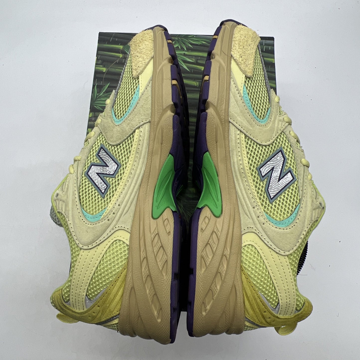 Size 10 - New Balance Salehe Bembury x 530 Prosperity Be The Prize (MR530PR)